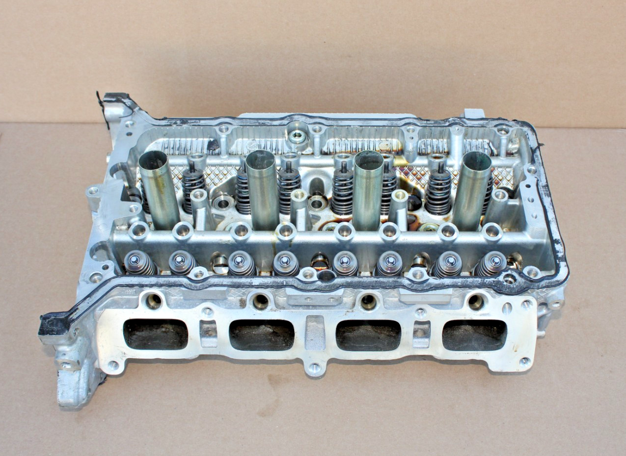 OEM 2023-2025 HYUNDAI SONATA G4KN lower ENGINE CYLINDER HEAD OEM 2023-2025 HYUNDAI SONATA G4KN lower ENGINE CYLINDER HEAD