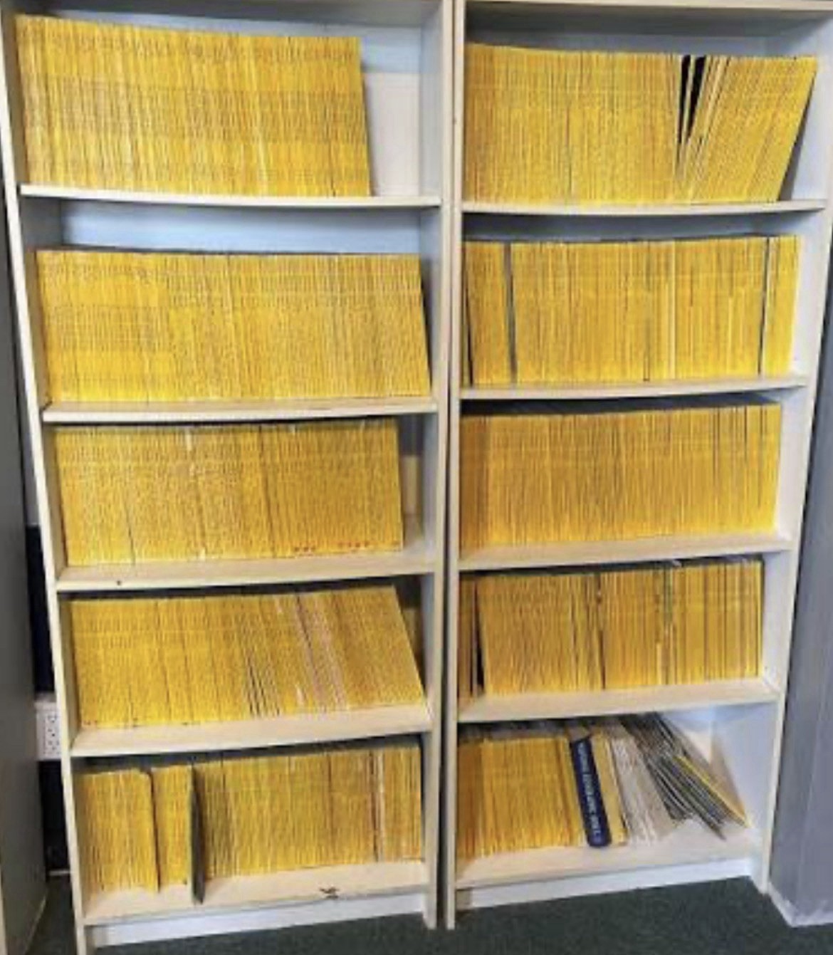 Nice Lot Of 20 Vintage National Geographic Magazines 1940s-1980s No duplicates Nice Lot Of 20 Vintage National Geographic Magazines 1940s-1980s No duplicates