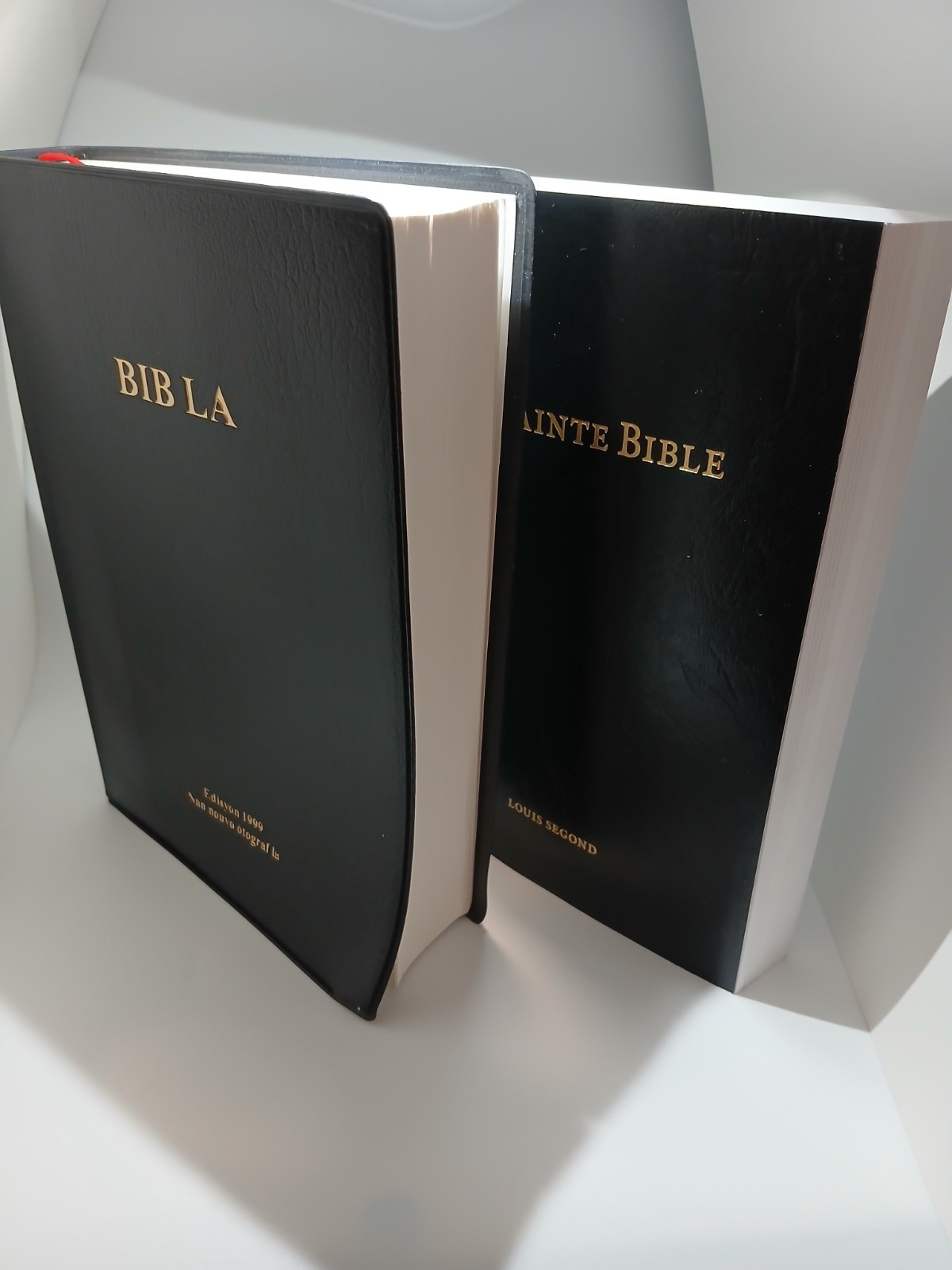 Bib La, Sainte Bible by Louis Second, French Hardcover, Vintage Edition 1999 Bib La, Sainte Bible by Louis Second, French Hardcover, Vintage Edition 1999