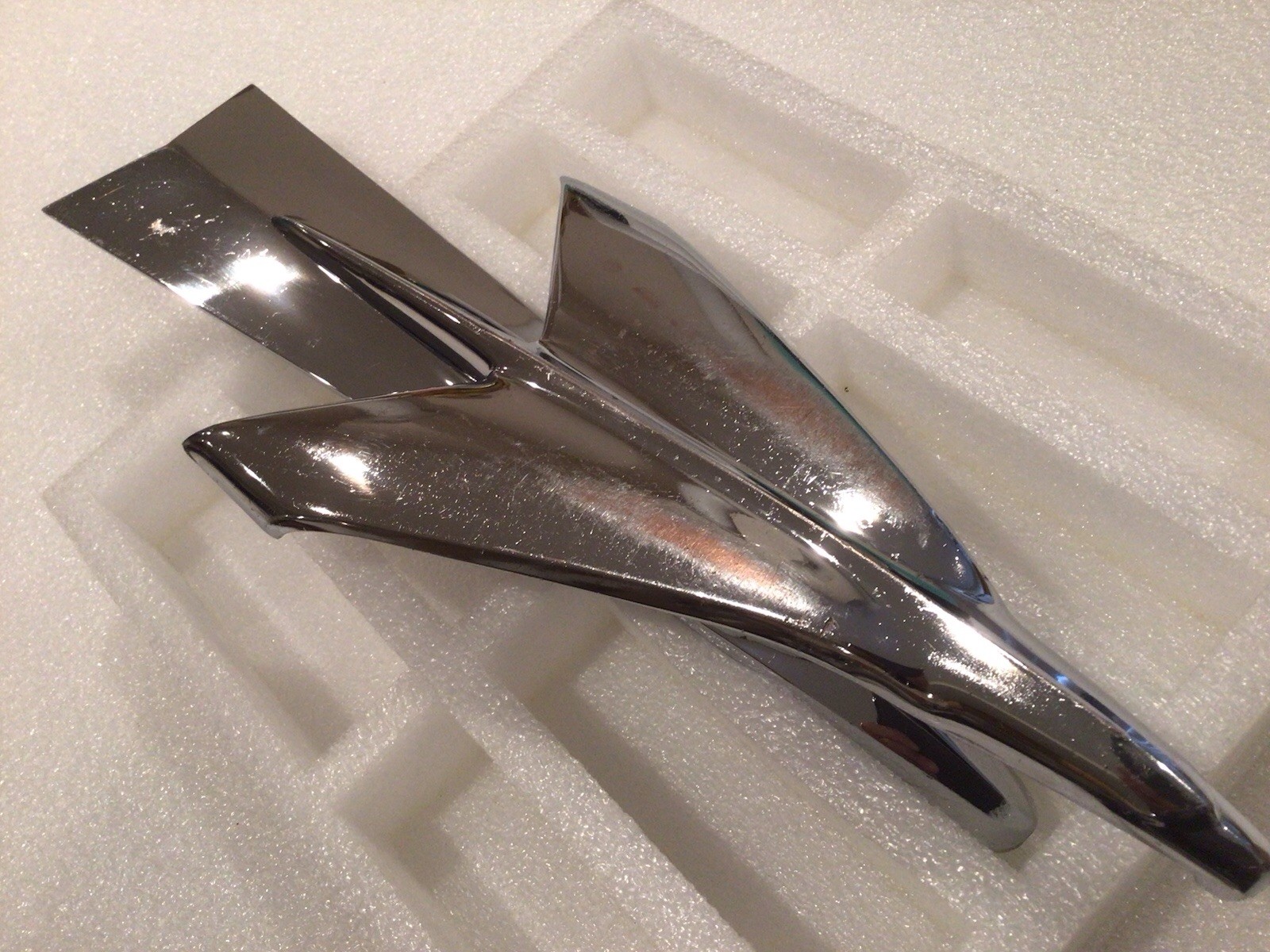 vintage 1950\'s 1954 1955 Chevrolet Chevy pickup truck 3100 hood ornament eagle