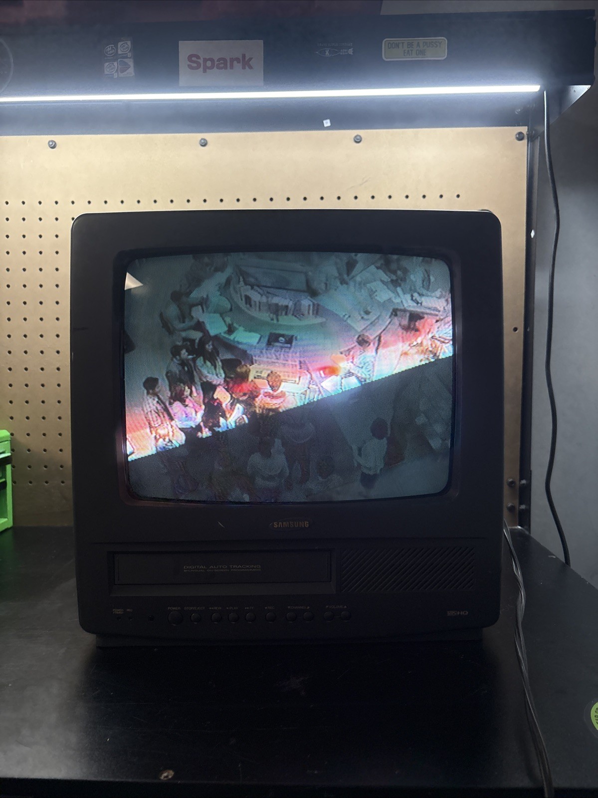 VTG Samsung 19\