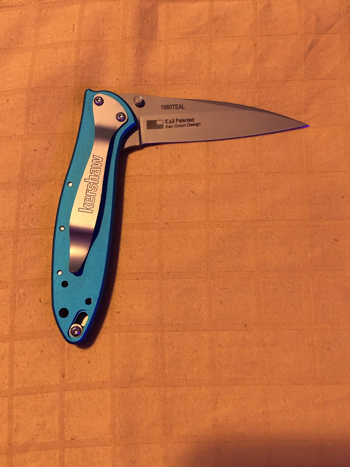 Kershaw 1660TEAL Leek Pocket Knife - Color TEAL & Is Brand New In Box. Kershaw 1660TEAL Leek Pocket Knife - Color TEAL & Is Brand New In Box.