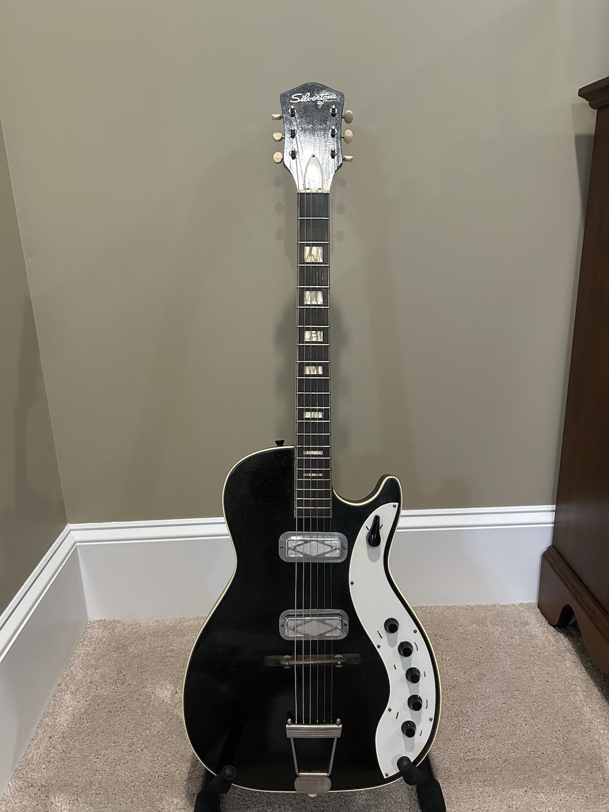 ~1963 Silvertone Model 1423 Jupiter Black Faux Sparkle ~1963 Silvertone Model 1423 Jupiter Black Faux Sparkle