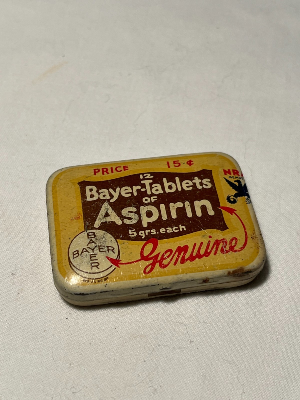 c1940s Bayer Tablets of Aspirin The Bayer Company Inc 170 Varick St New York Tin
