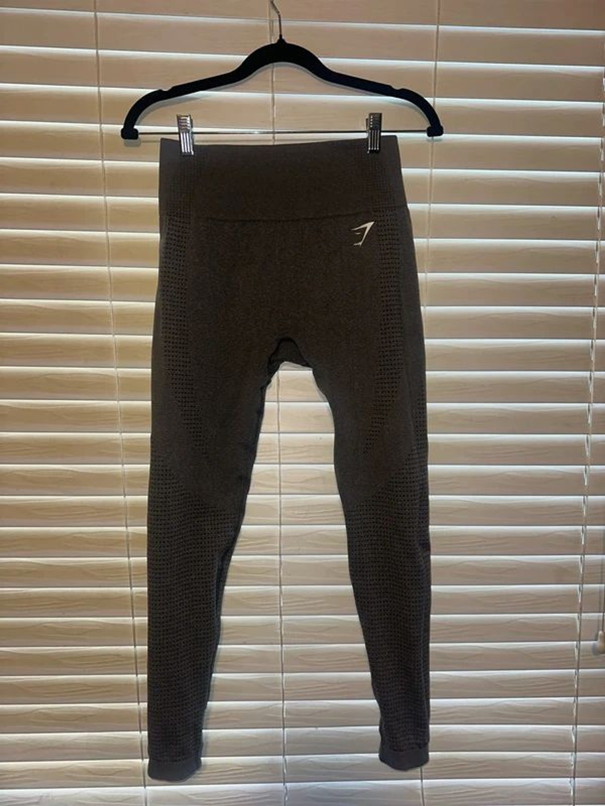 the Gymshark Vital Seamless 2.0 Leggings in the Strong Grey Marl color the Gymshark Vital Seamless 2.0 Leggings in the Strong Grey Marl color