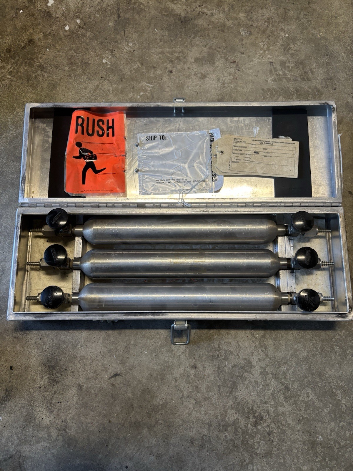 Whitey DOT-3E1800 500cc SS Sample Cylinder Lot(3) w/Valves+Case