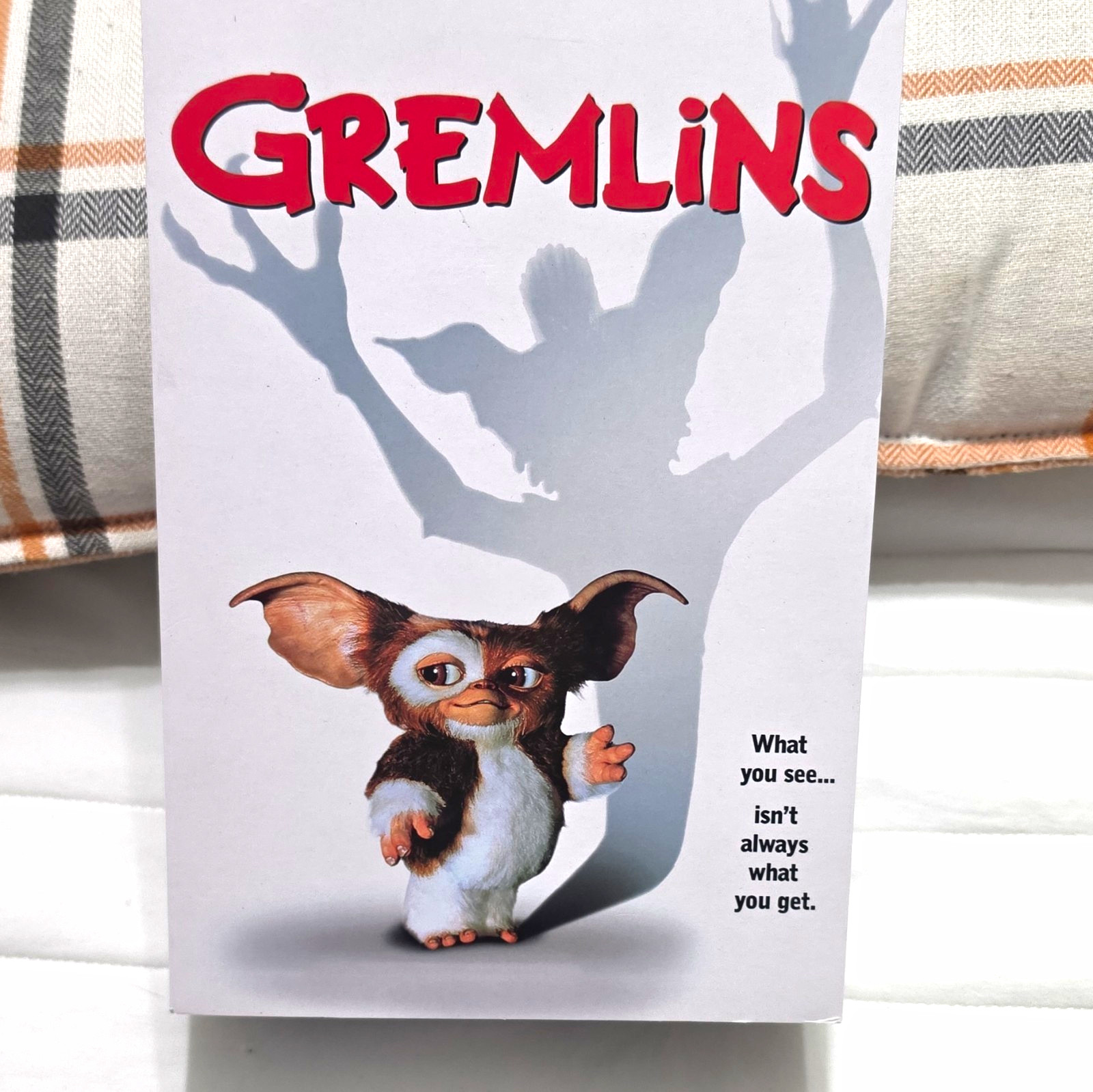 NECA Gremlins Ultimate Santa Gizmo NEW Collectible Action Figure Holiday Edition NECA Gremlins Ultimate Santa Gizmo NEW Collectible Action Figure Holiday Edition