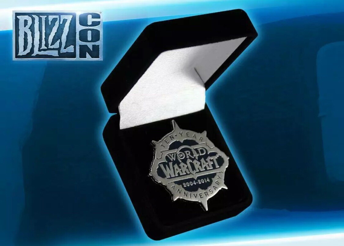 Blizzcon 2014 RARE Warcraft 10 Year Anniversary Logo Pin - Blizzard Collectible Blizzcon 2014 RARE Warcraft 10 Year Anniversary Logo Pin - Blizzard Collectible