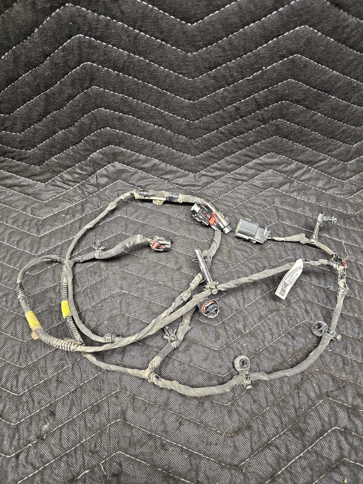 Genuine OEM Rivian Amazon EDV Rear Bumper Wiring Harness PT00050263-E USED Genuine OEM Rivian Amazon EDV Rear Bumper Wiring Harness PT00050263-E USED