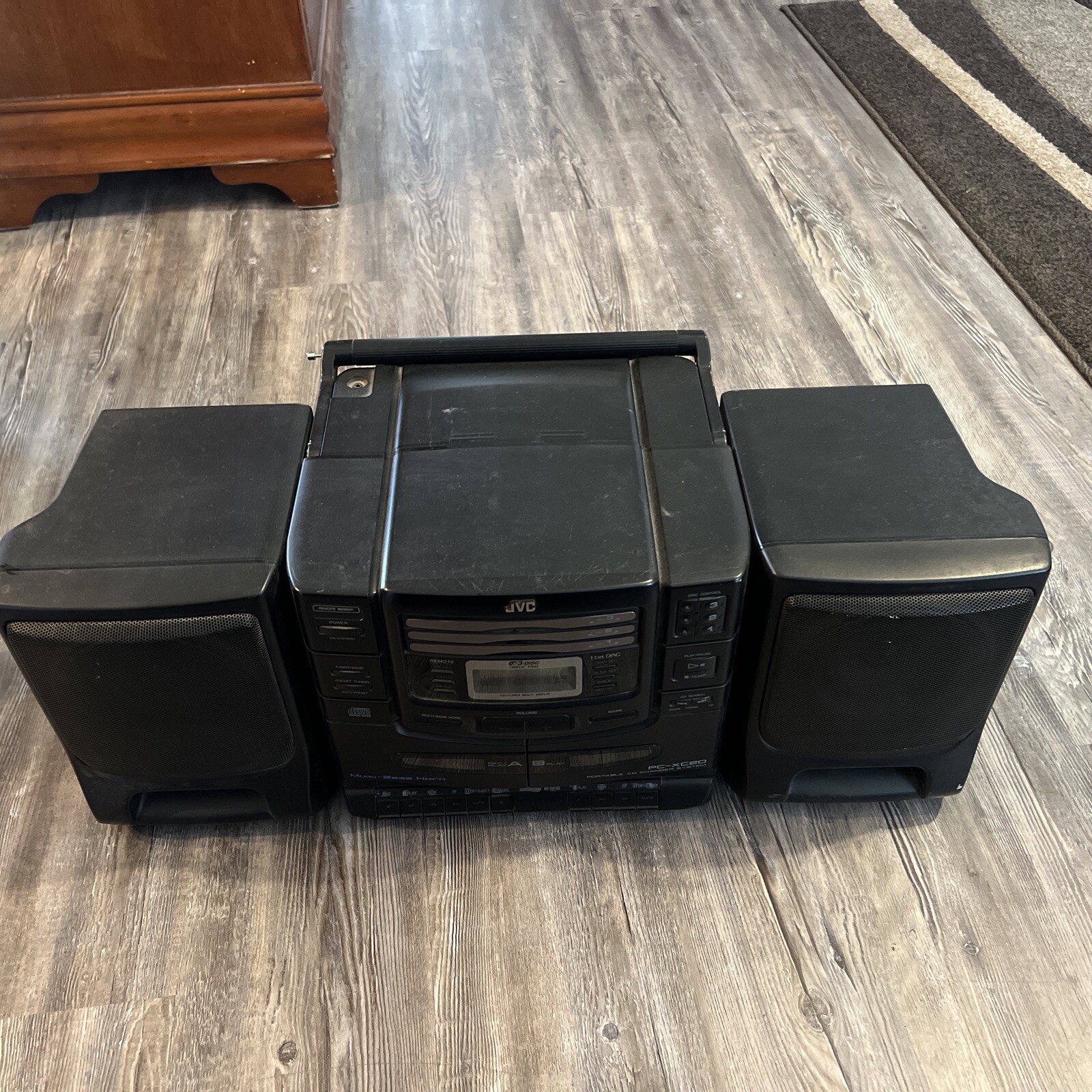 Vtg JVC AM/FM Stereo 3 CD Boom Box Dual Cassette Player PC-XC20 TESTED Vtg JVC AM/FM Stereo 3 CD Boom Box Dual Cassette Player PC-XC20 TESTED