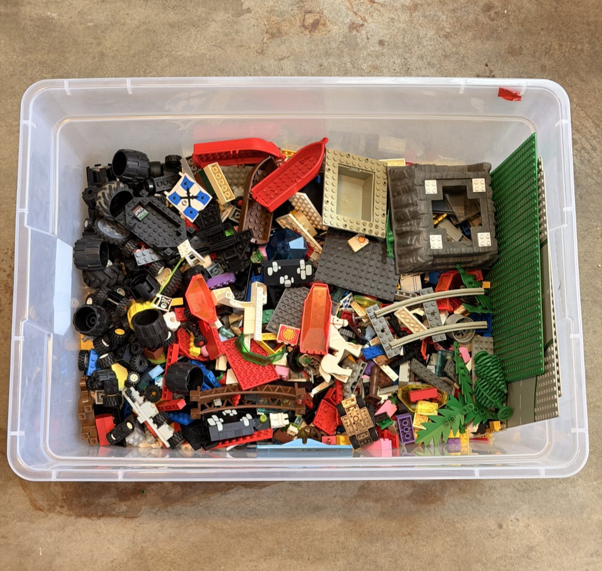 80s-90s Vintage Bulk Lego Lot 13lbs Pirates Baseplates Shell Castles Tires boats 80s-90s Vintage Bulk Lego Lot 13lbs Pirates Baseplates Shell Castles Tires boats