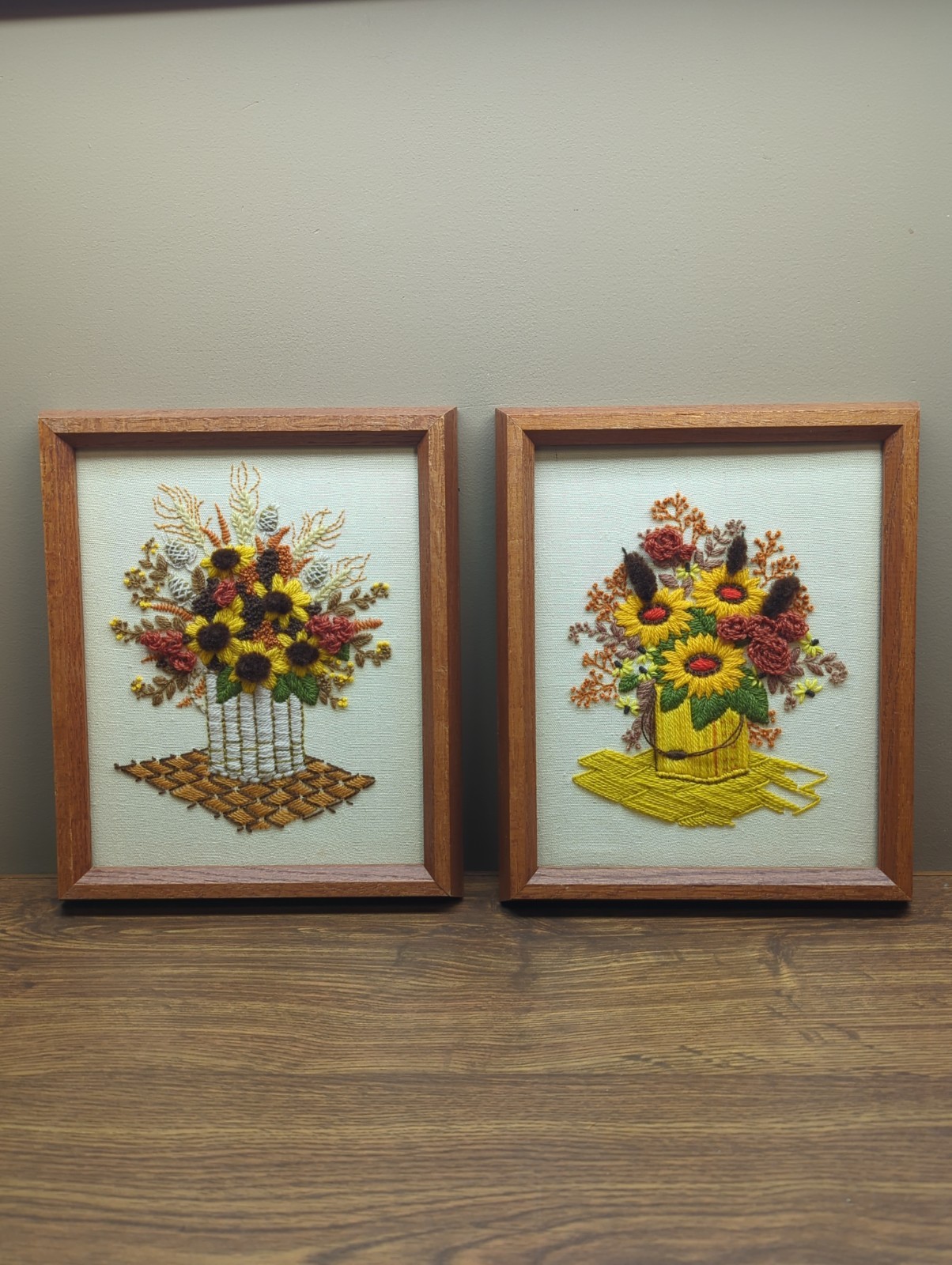 Vintage Crewel Embroidery Flowers Wood Frame 11.5 x 9.25 MCM Vintage Crewel Embroidery Flowers Wood Frame 11.5 x 9.25 MCM