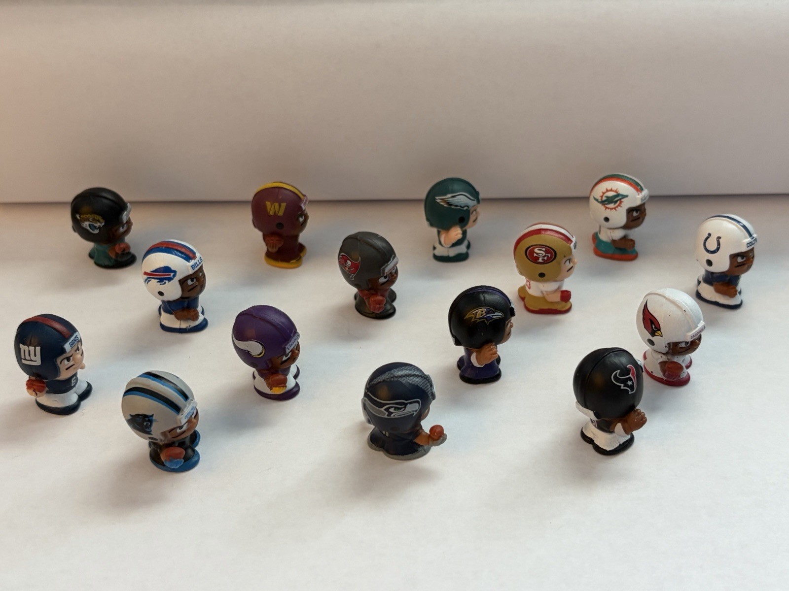 2027 NFL TeenyMates Series 15 Pick Your Own BRAND NEW Choose teeny mate CHEAP 2027 NFL TeenyMates Series 15 Pick Your Own BRAND NEW Choose teeny mate CHEAP