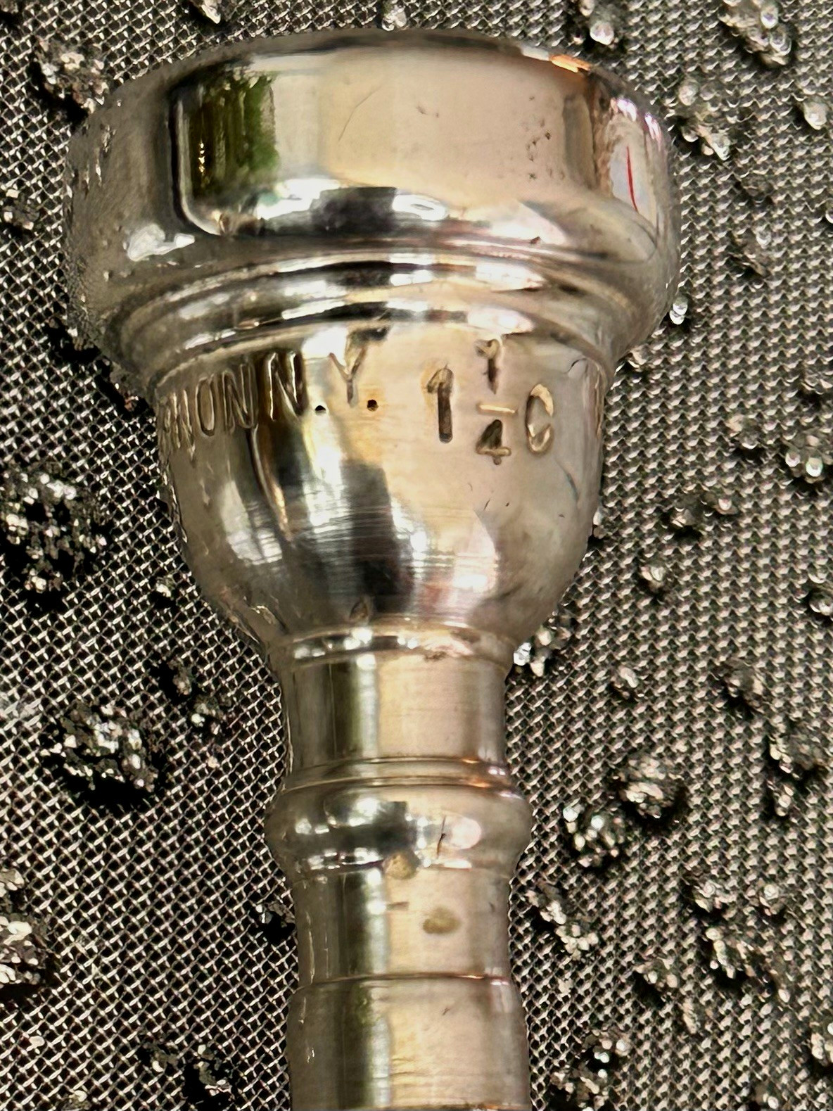 Bach Mt.Vernon 1.1/4C trumpet mouthpiece Bach Mt.Vernon 1.1/4C trumpet mouthpiece