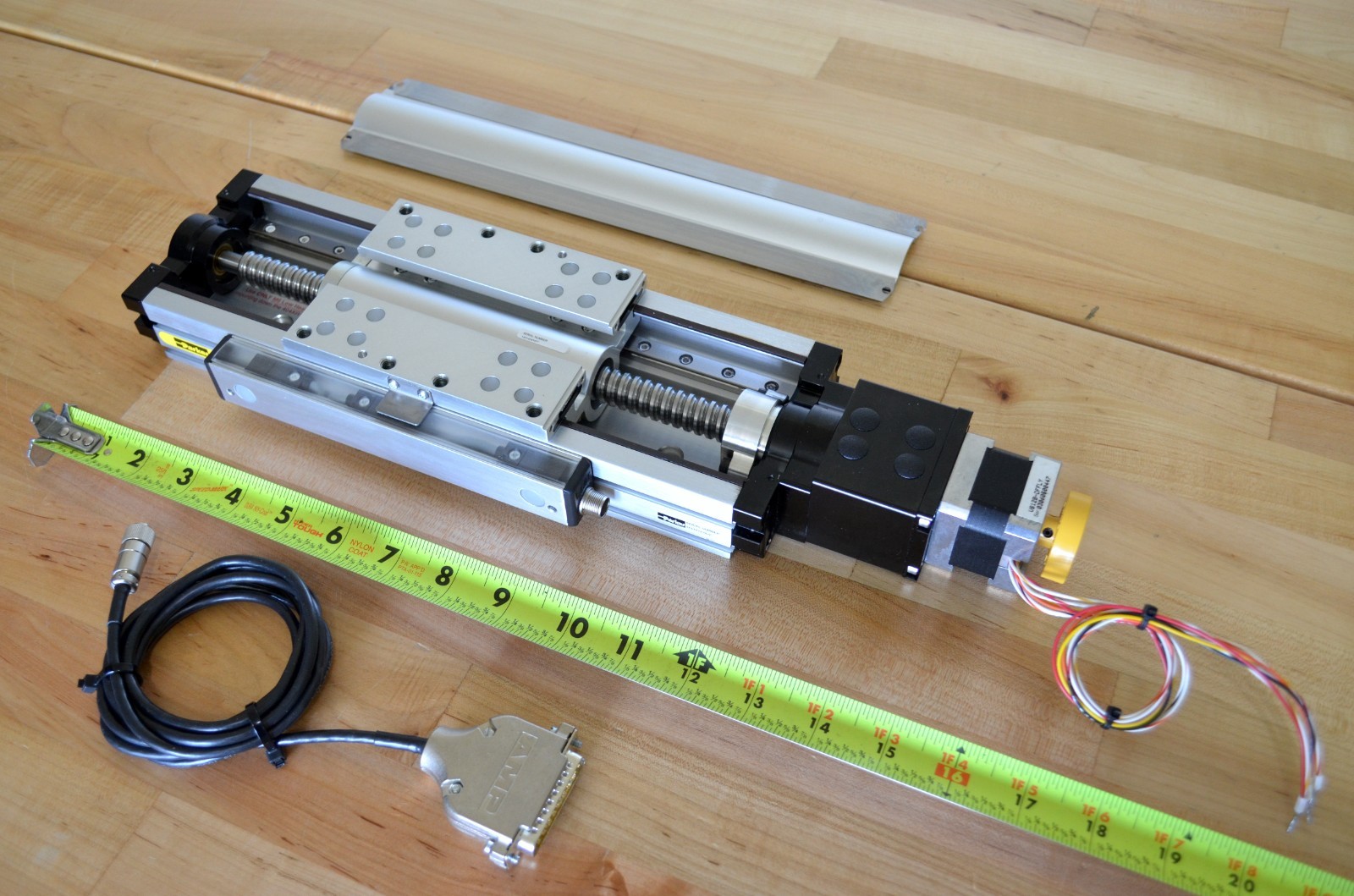 Parker 404XR Precision Linear Ballscrew Actuator w/ Parker VS12B Nema17 Stepper