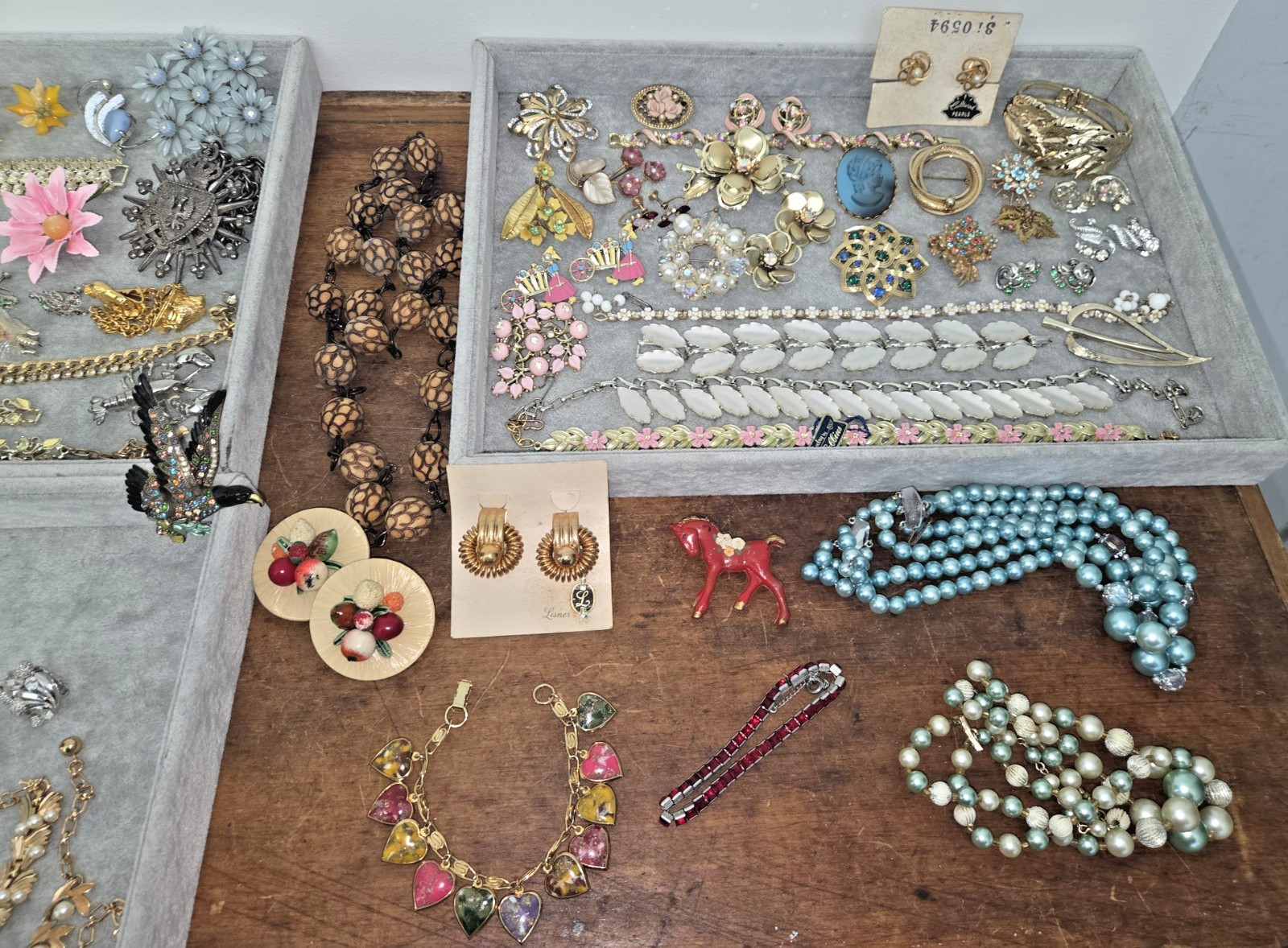 Beautiful Vintage Lot Costume Jewelry Many Signed