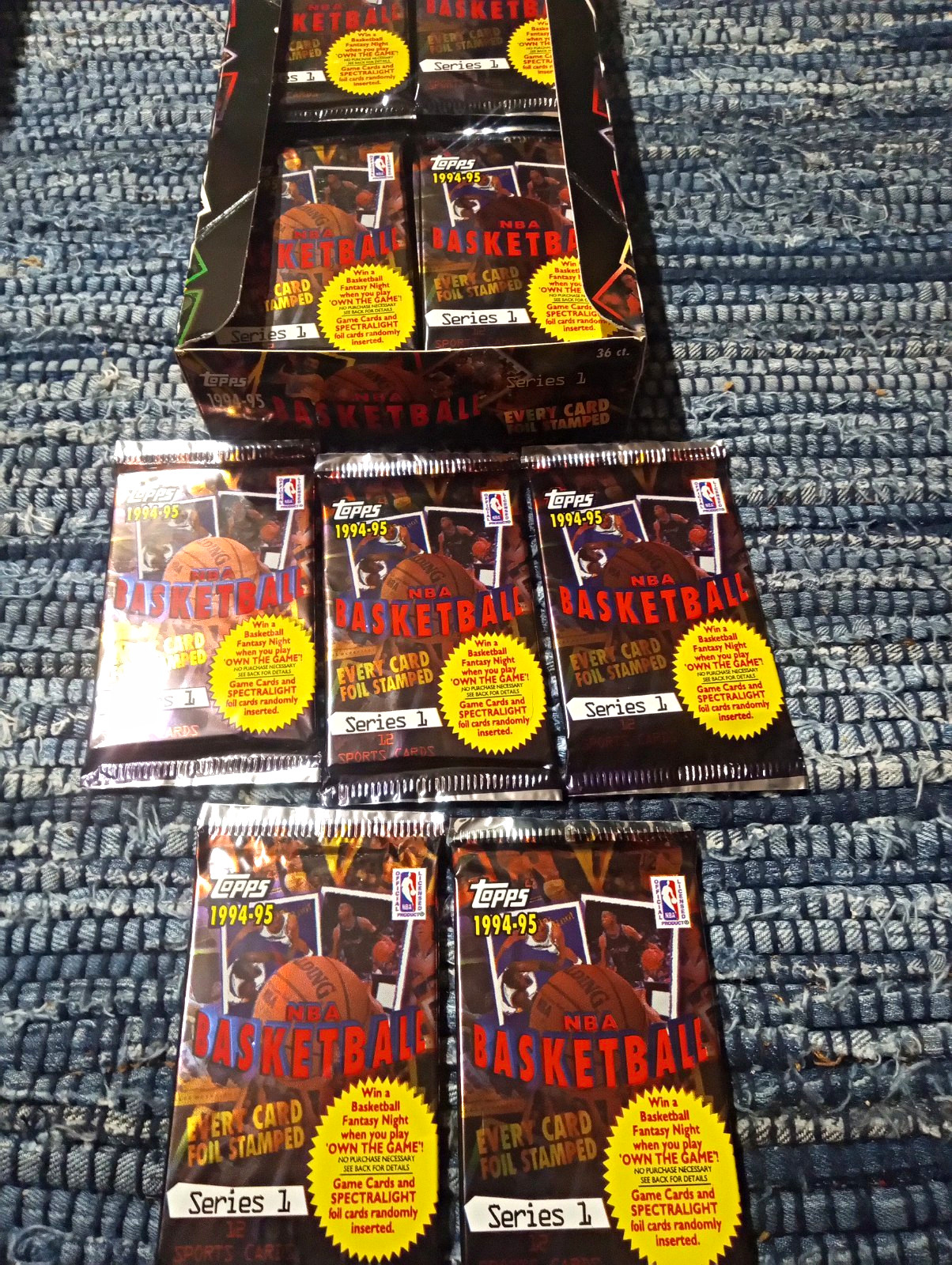 Topps 1994-95 NBA Basketball Series 1 Five Sealed Packs. (5) Topps 1994-95 NBA Basketball Series 1 Five Sealed Packs. (5)