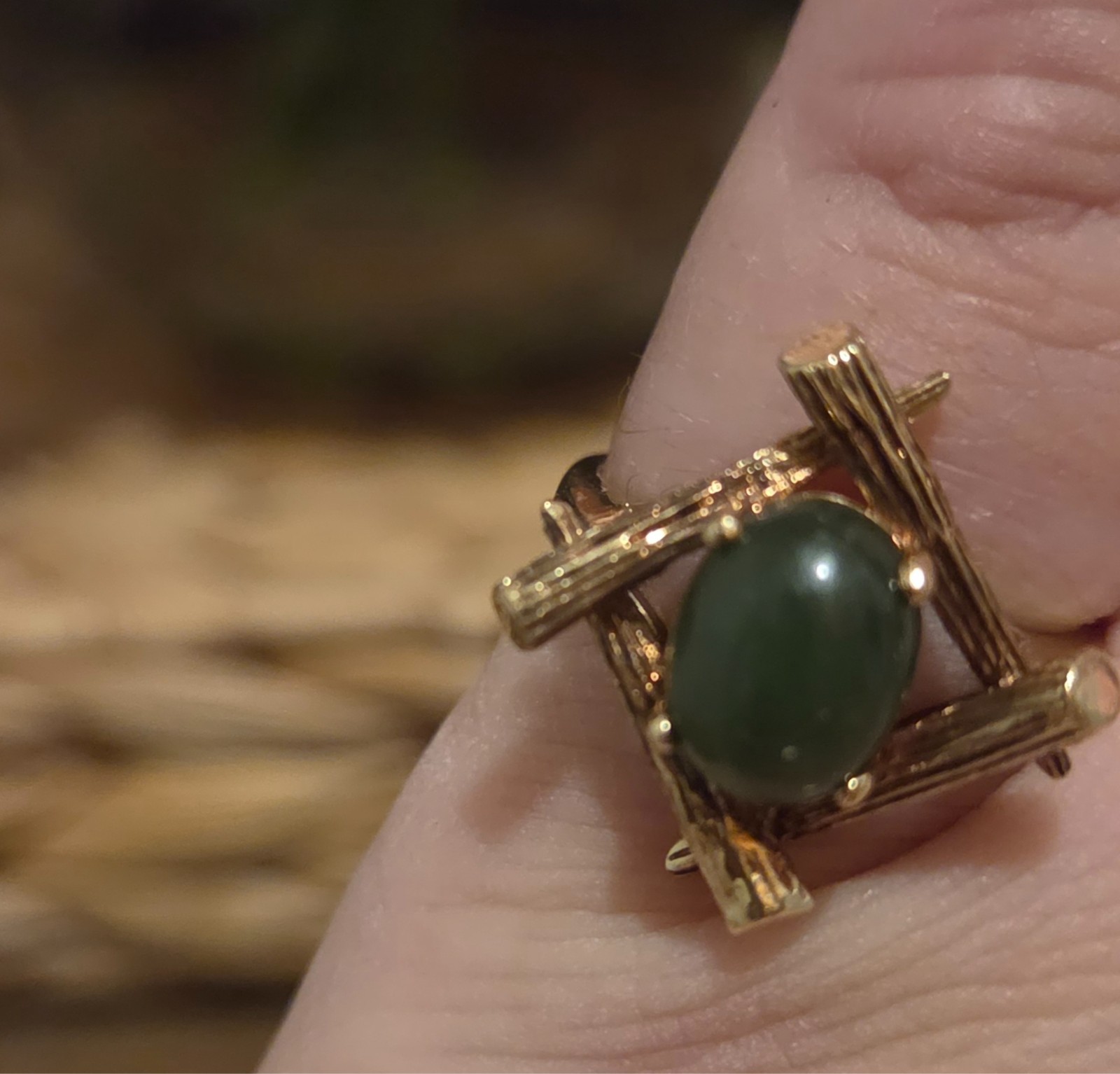 **New vintage-style ring 💚 14K yellow gold with a natural Nephrite Jade stone. **New vintage-style ring 💚 14K yellow gold with a natural Nephrite Jade stone.