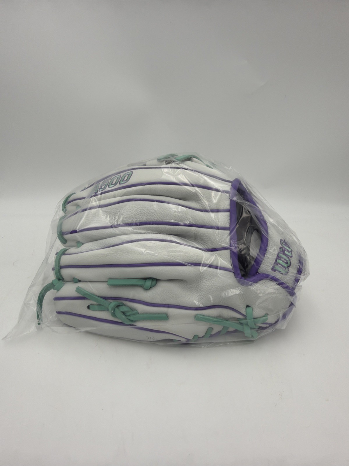Wilson 2026 A500 Siren 11.75 Inch Fastpitch Softball Glove Wilson 2026 A500 Siren 11.75 Inch Fastpitch Softball Glove