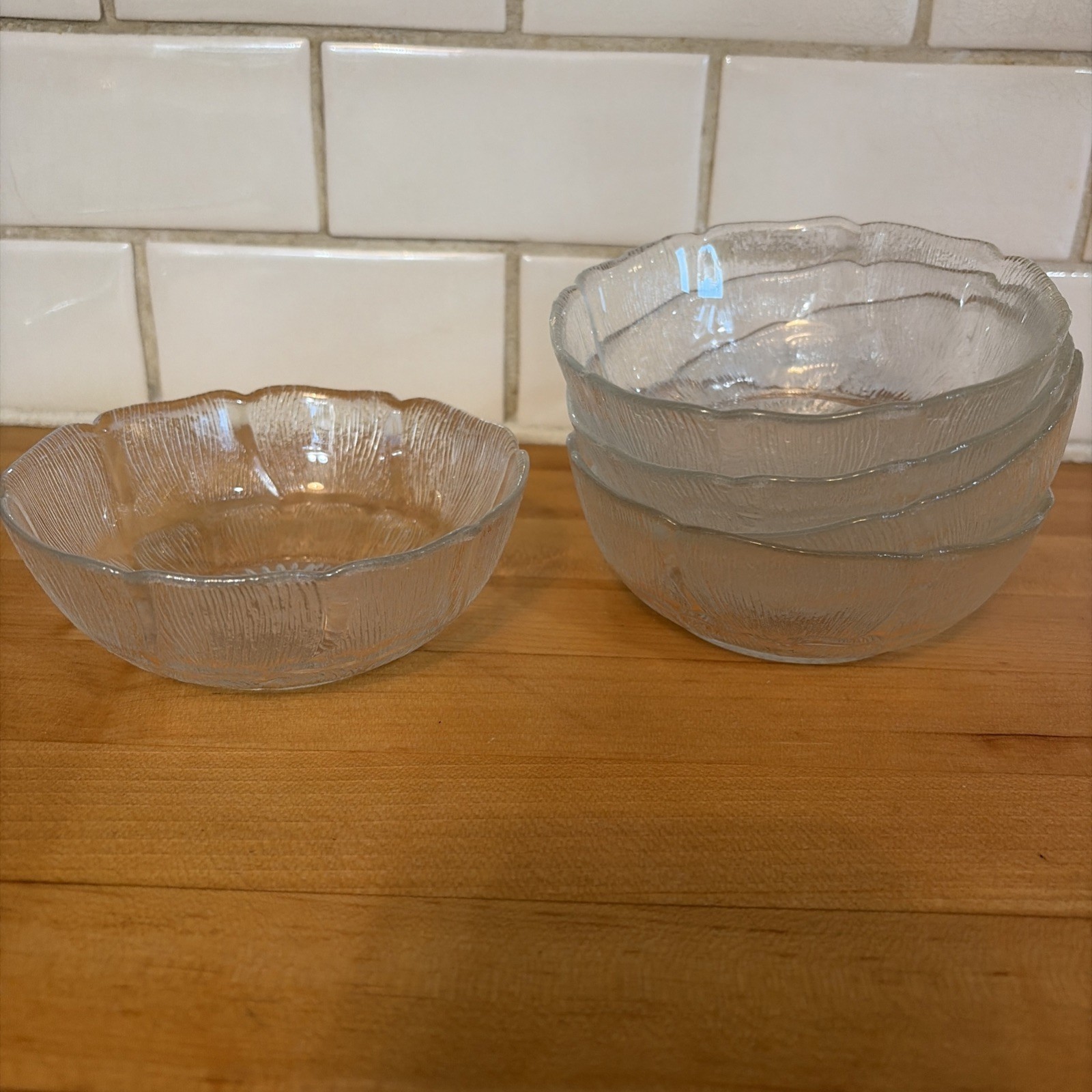 5 VTG Arcoroc Fleur Glass Bowl Pressed Glass Fruit or Dessert Bowls Petal France 5 VTG Arcoroc Fleur Glass Bowl Pressed Glass Fruit or Dessert Bowls Petal France