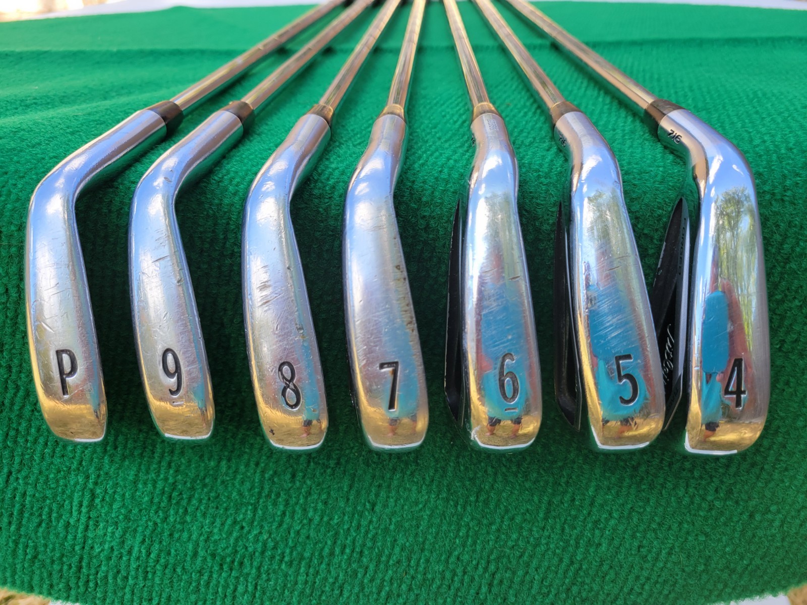 Titleist AP2 716 iron set LH 4-P Dynamic Gold S300 shafts Titleist AP2 716 iron set LH 4-P Dynamic Gold S300 shafts