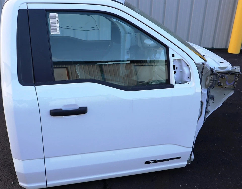 23-27 SUPER DUTY Front Door ML3Z1620124D Passenger Door Right RH OE WHITE OEM