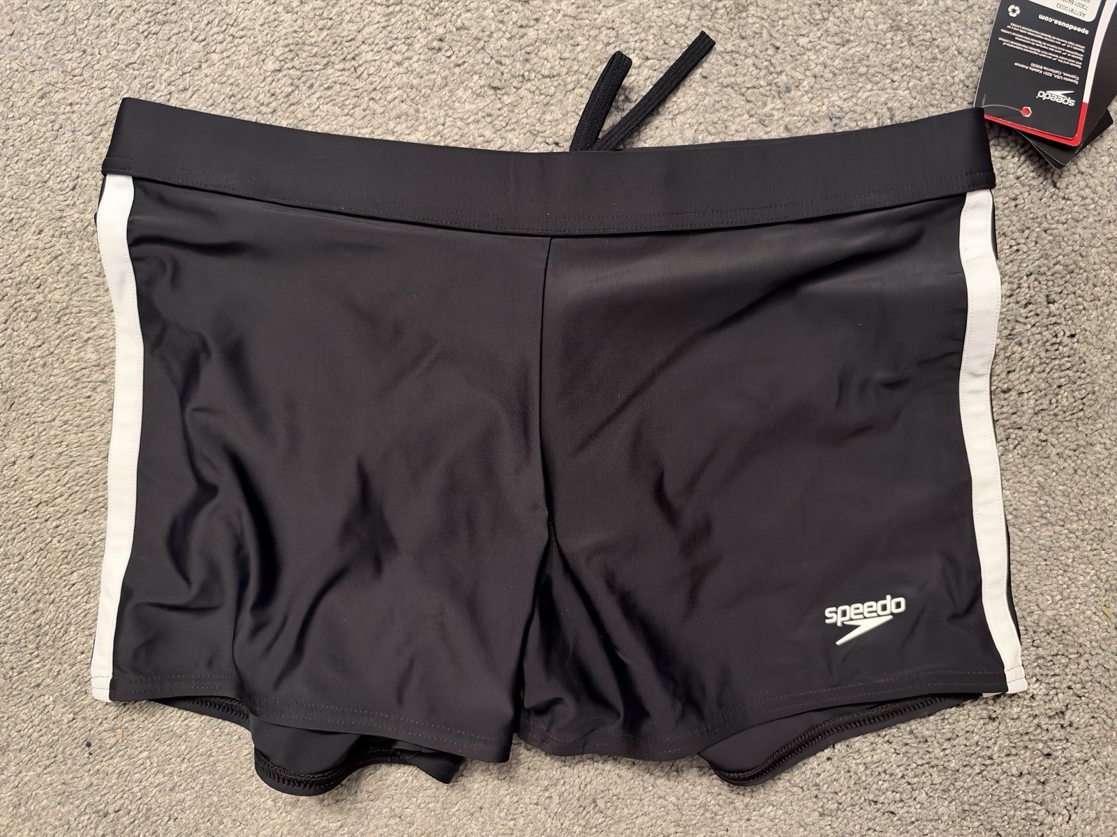 Men’s Speedo Shoreline Square Leg Swimsuit Size Large