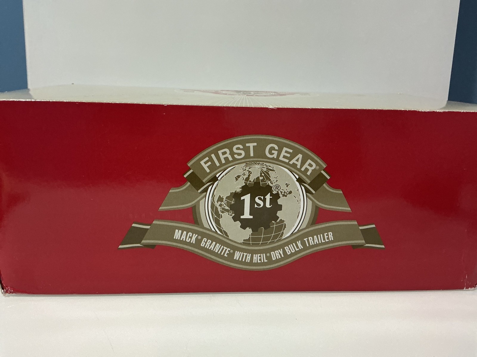 1:34 FIRST GEAR MACK GRANITE WITH DRY BULK TRAILER “TRIMAC” #10–3642