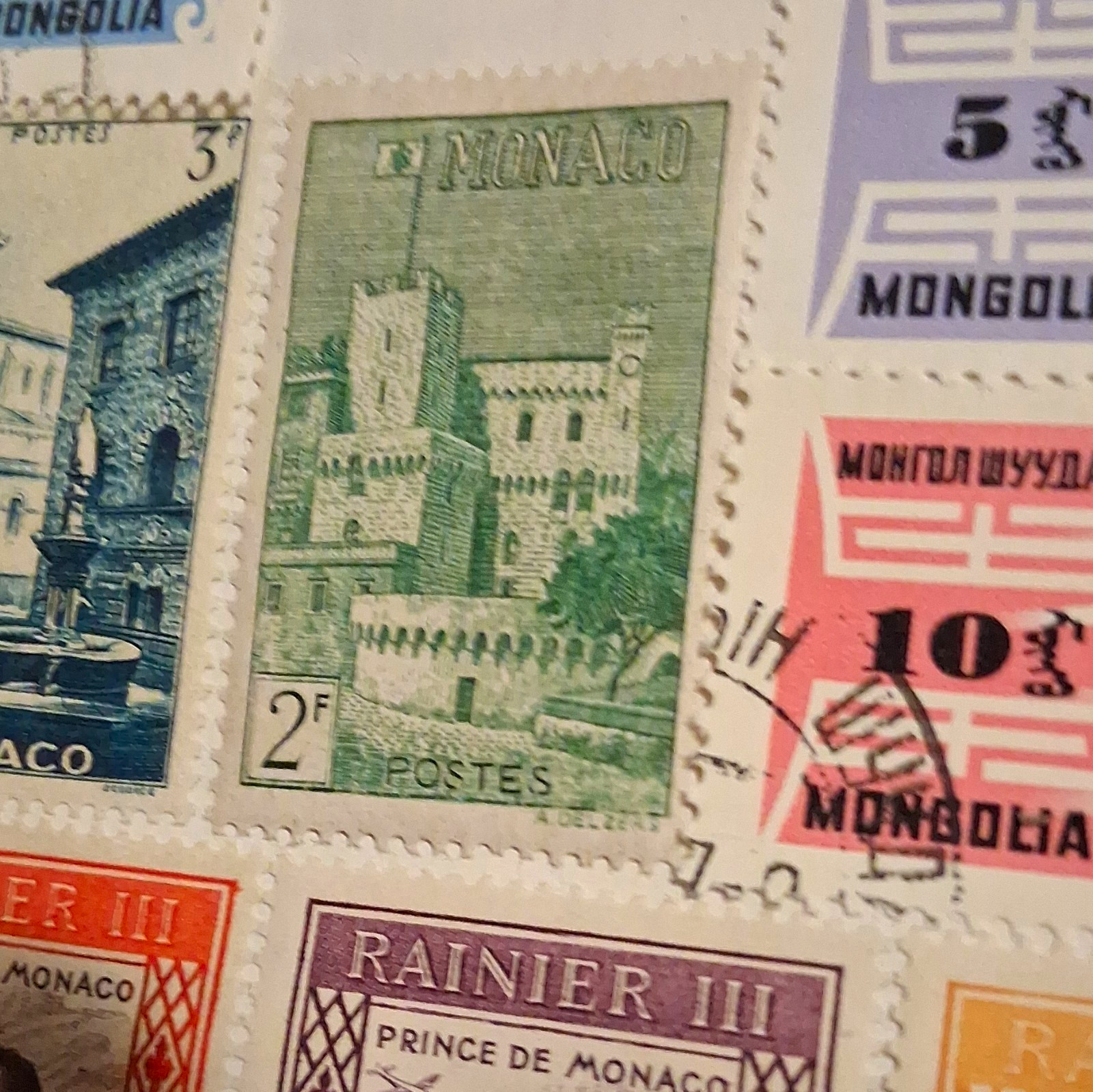 Monaco 2F Postage Stamp Architecture Design Green Mint Never Hinged/MNH Monaco 2F Postage Stamp Architecture Design Green Mint Never Hinged/MNH