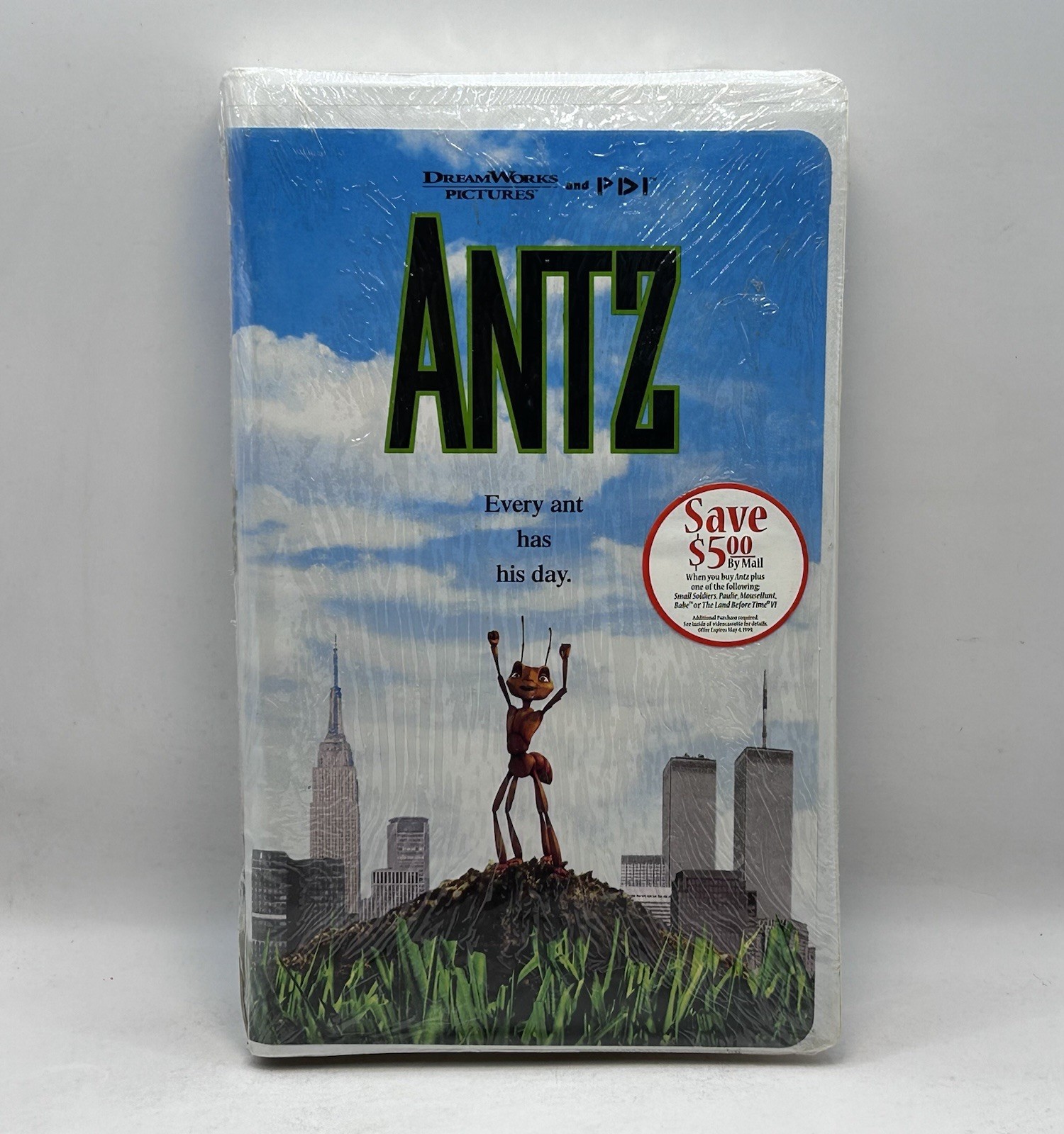 Antz - New Sealed VHS DreamWorks Video Tape Animation Movie Ants VTG Clamshell