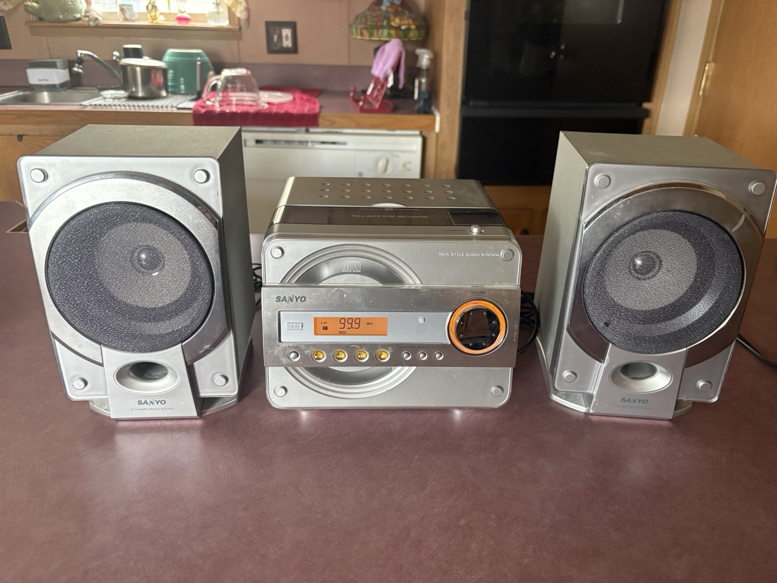 Vintage Sanyo AWM-660 Radio CD Cassette Shelf Stereo