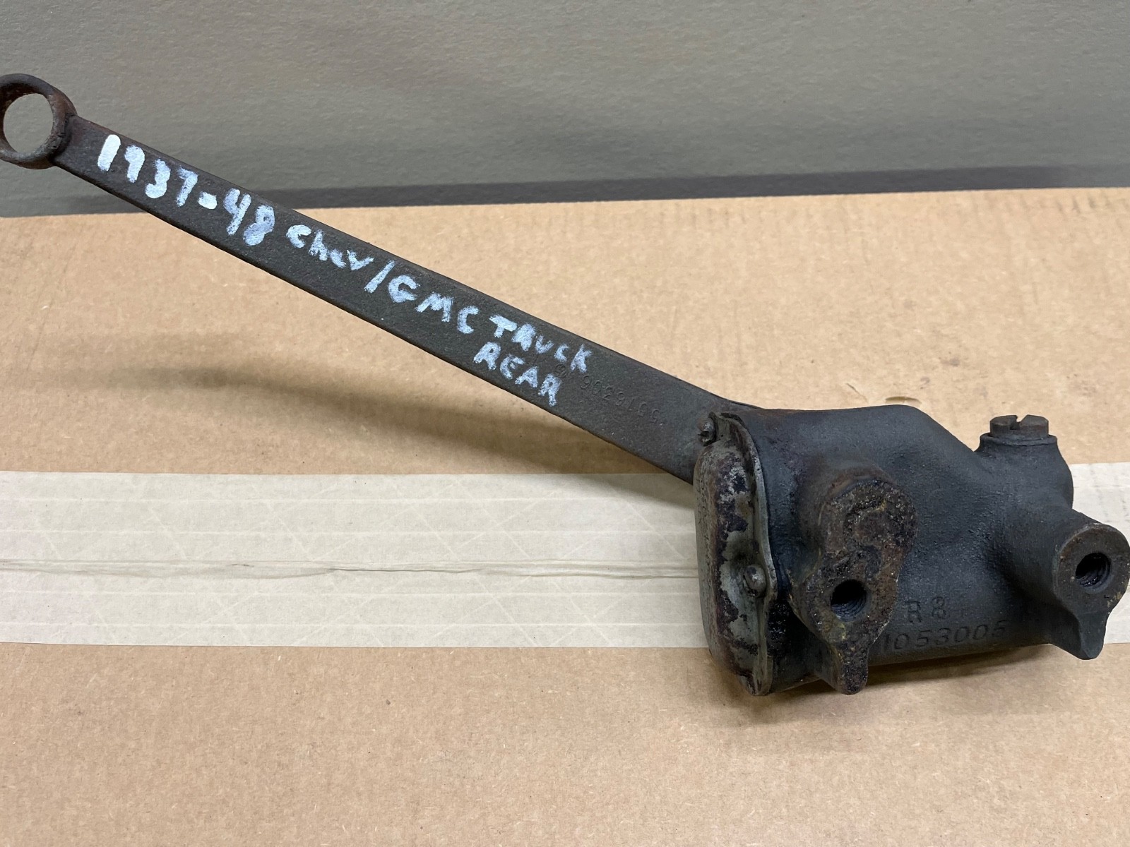 1937-1948 Chevy GMC Truck Rear Knee Action Shock Absorber 1431X 5307420 1937-1948 Chevy GMC Truck Rear Knee Action Shock Absorber 1431X 5307420