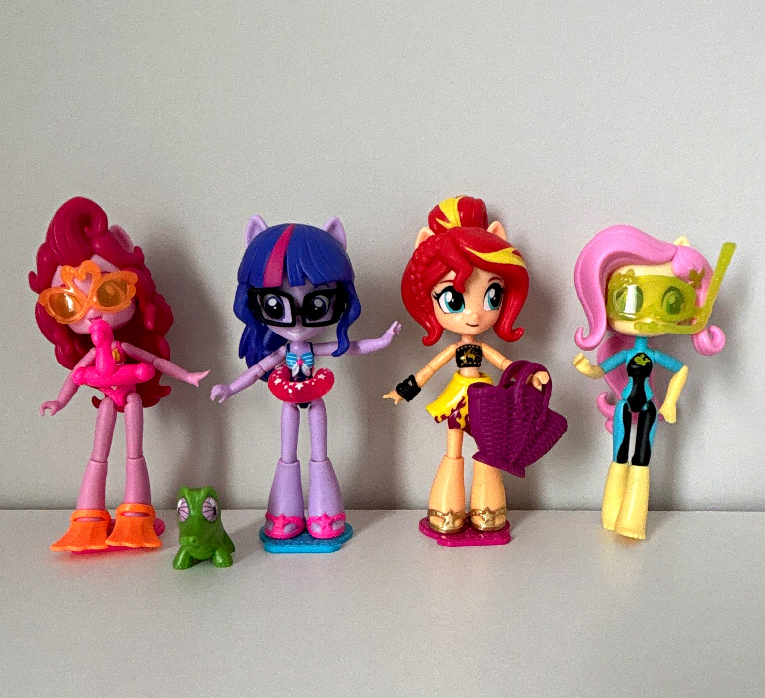 My Little Pony Equestria Girls Lot 5 Mini Figures Pinkie Twilight Sunset My Little Pony Equestria Girls Lot 5 Mini Figures Pinkie Twilight Sunset