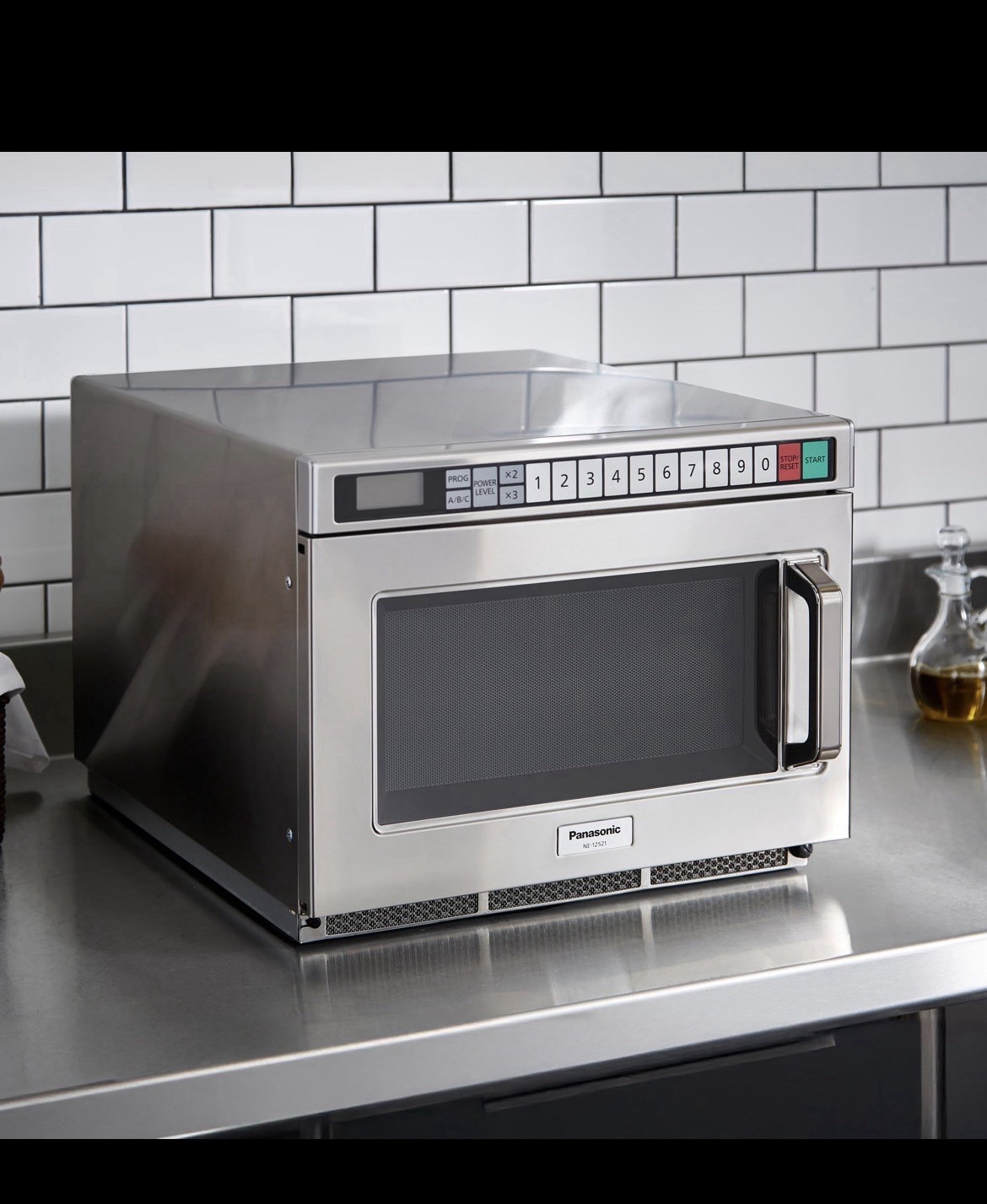 Panasonic PRO1 Commercial Microwave Oven Heavy Duty .6 Cu Ft 1200W Panasonic PRO1 Commercial Microwave Oven Heavy Duty .6 Cu Ft 1200W