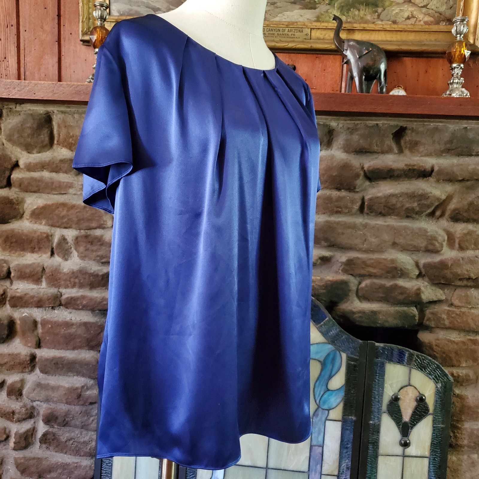 Talbots Woman 100% Silk Blouse 14W Royal Blue Pleated Crew Neck Short Sleeve Top