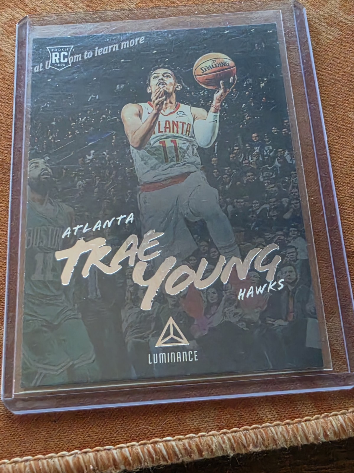 2018-19 Panini Chronicles - Luminance Trae Young #139 Green (RC) 2018-19 Panini Chronicles - Luminance Trae Young #139 Green (RC)