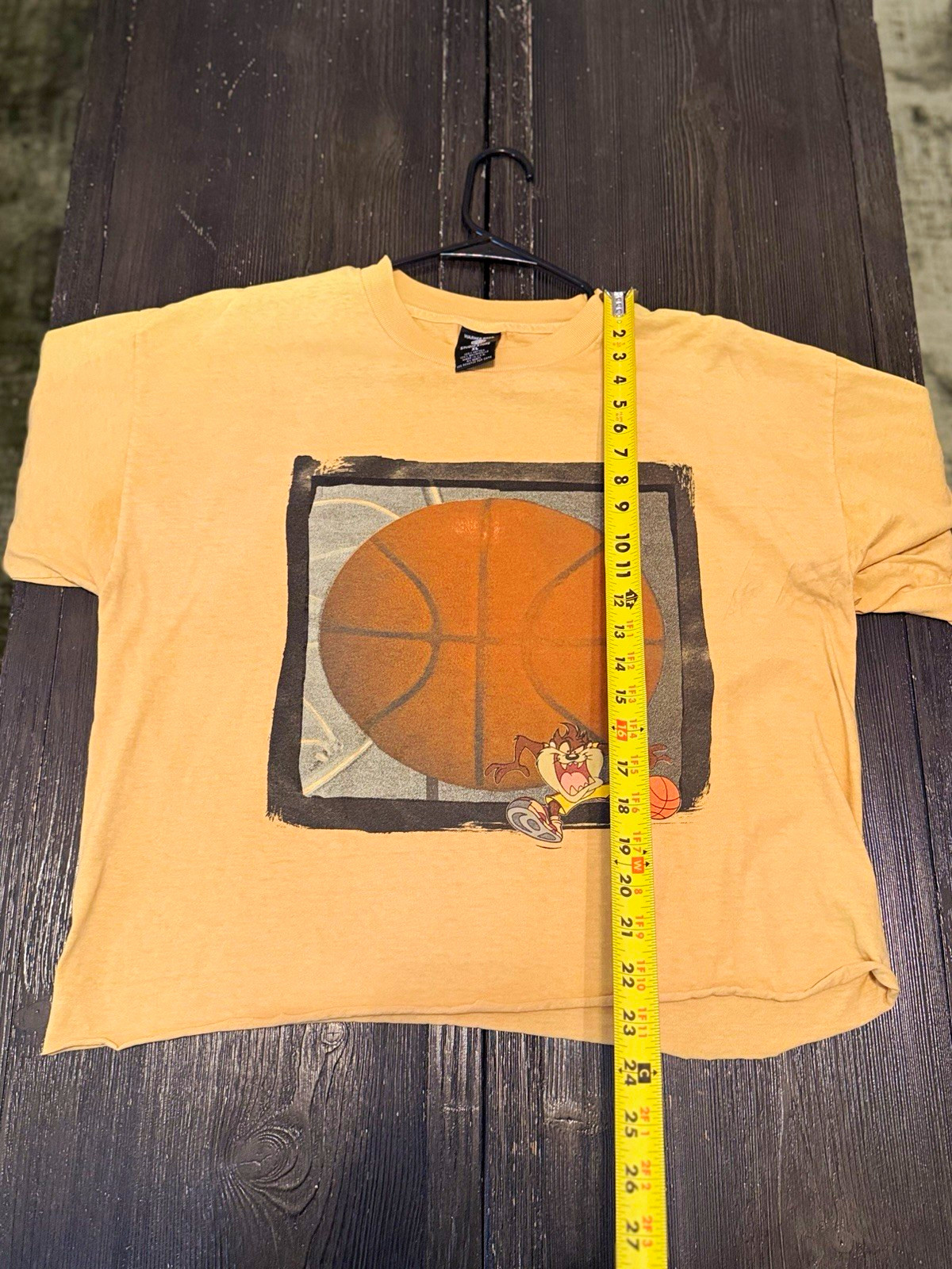 Vintage 90s Warner Bros Taz Basketball Graphic Tee XL Cropped Looney Tunes Vintage 90s Warner Bros Taz Basketball Graphic Tee XL Cropped Looney Tunes