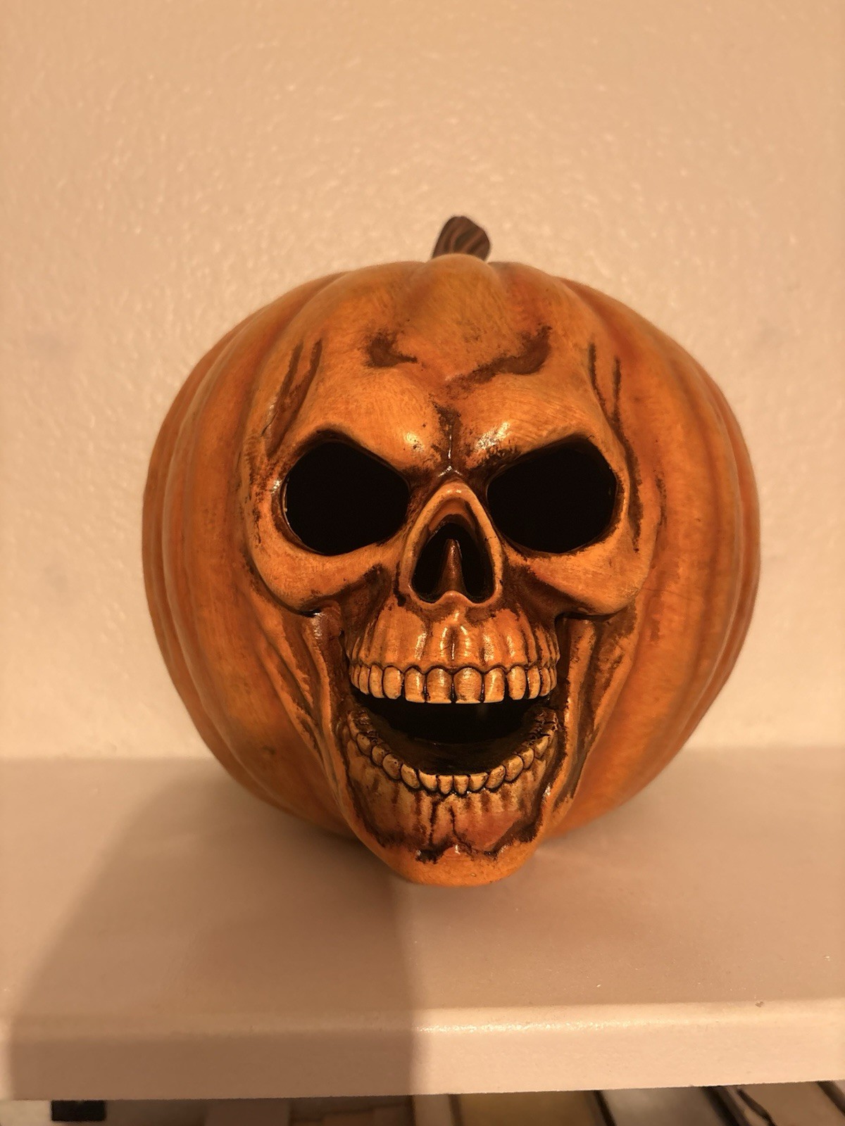 NWOT Halloween II Michael Myers Light-Up Pumpkin Statue From Spirit Halloween NWOT Halloween II Michael Myers Light-Up Pumpkin Statue From Spirit Halloween