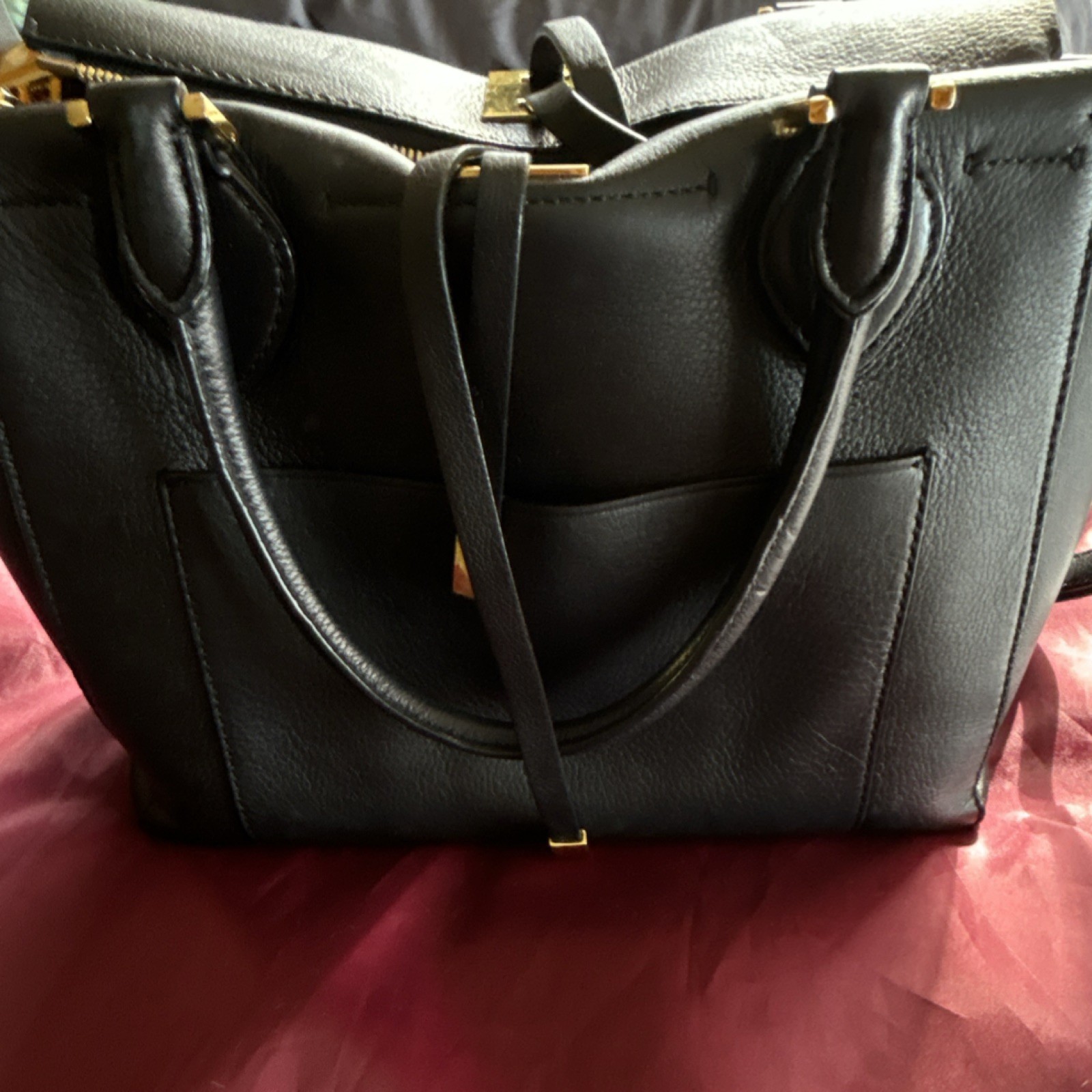 Michael Kors Black Large Satchel Top Handle Zip Gold Hardware Lined Pockets Michael Kors Black Large Satchel Top Handle Zip Gold Hardware Lined Pockets