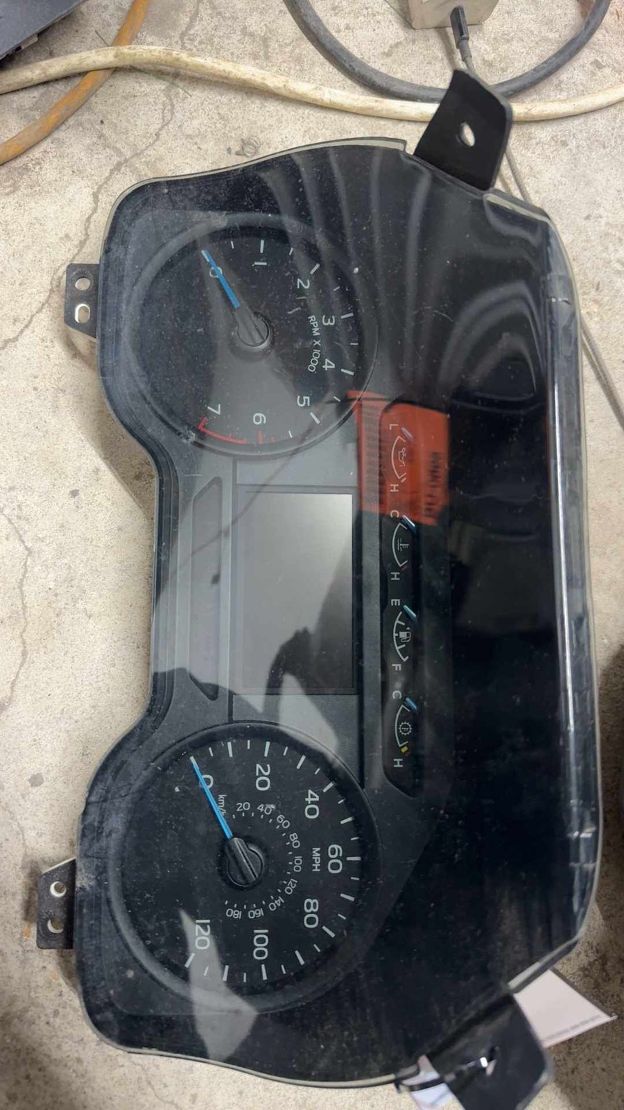 2016 FORD PICKUP F150 SPEEDOMETER OEM