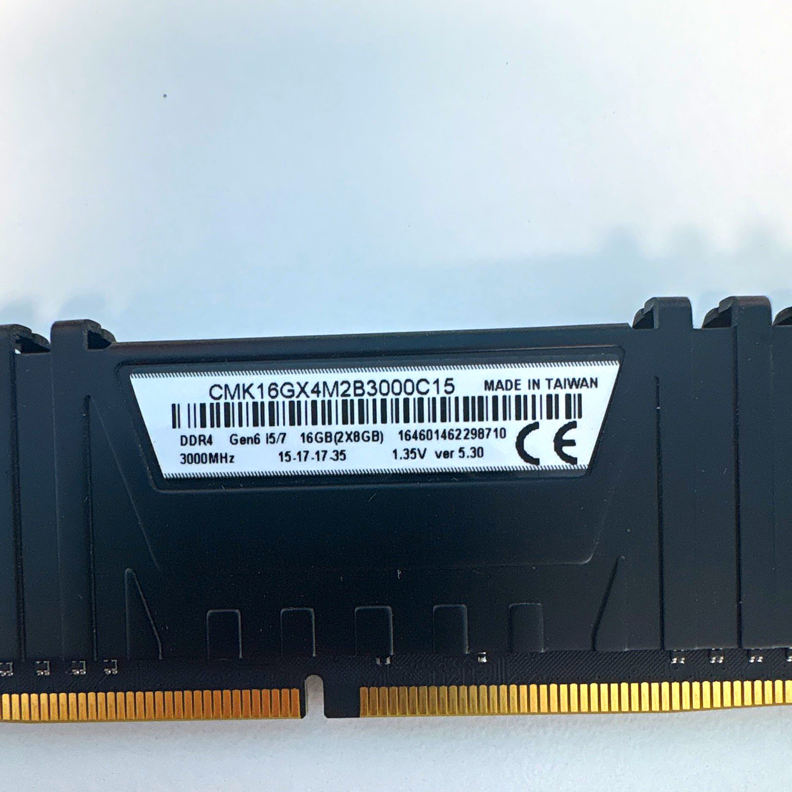 Corsair Vengeance LPX 16GB (2x8GB) DDR4-3000 288-Pin DIMM CMK16GX4M2B3000C15 Corsair Vengeance LPX 16GB (2x8GB) DDR4-3000 288-Pin DIMM CMK16GX4M2B3000C15