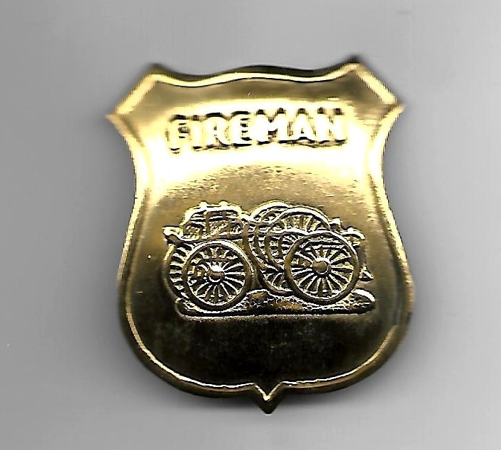 FIREMAN FIREFIGHTER BRASS FIRE PIN BACK BADGE FIREMAN FIREFIGHTER BRASS FIRE PIN BACK BADGE