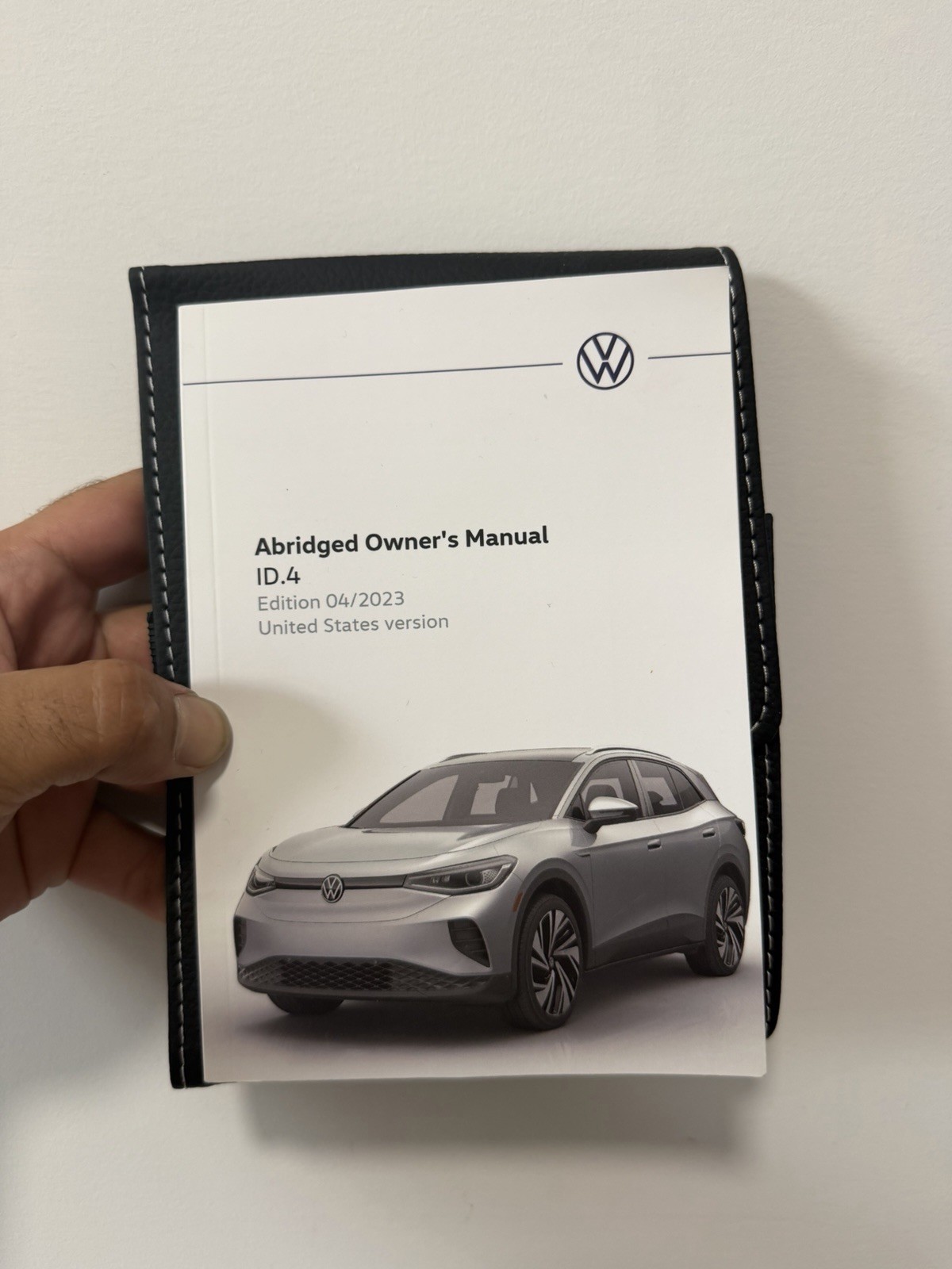 2023 Volkswagen ID.4 OEM Abridged Owner's Manual w/ VW Case US Version 2023 Volkswagen ID.4 OEM Abridged Owner's Manual w/ VW Case US Version