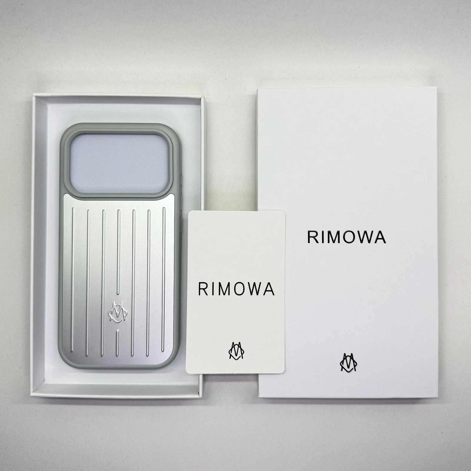 RIMOWA iPhone 17 Pro Max Case – Silver Aluminum – New