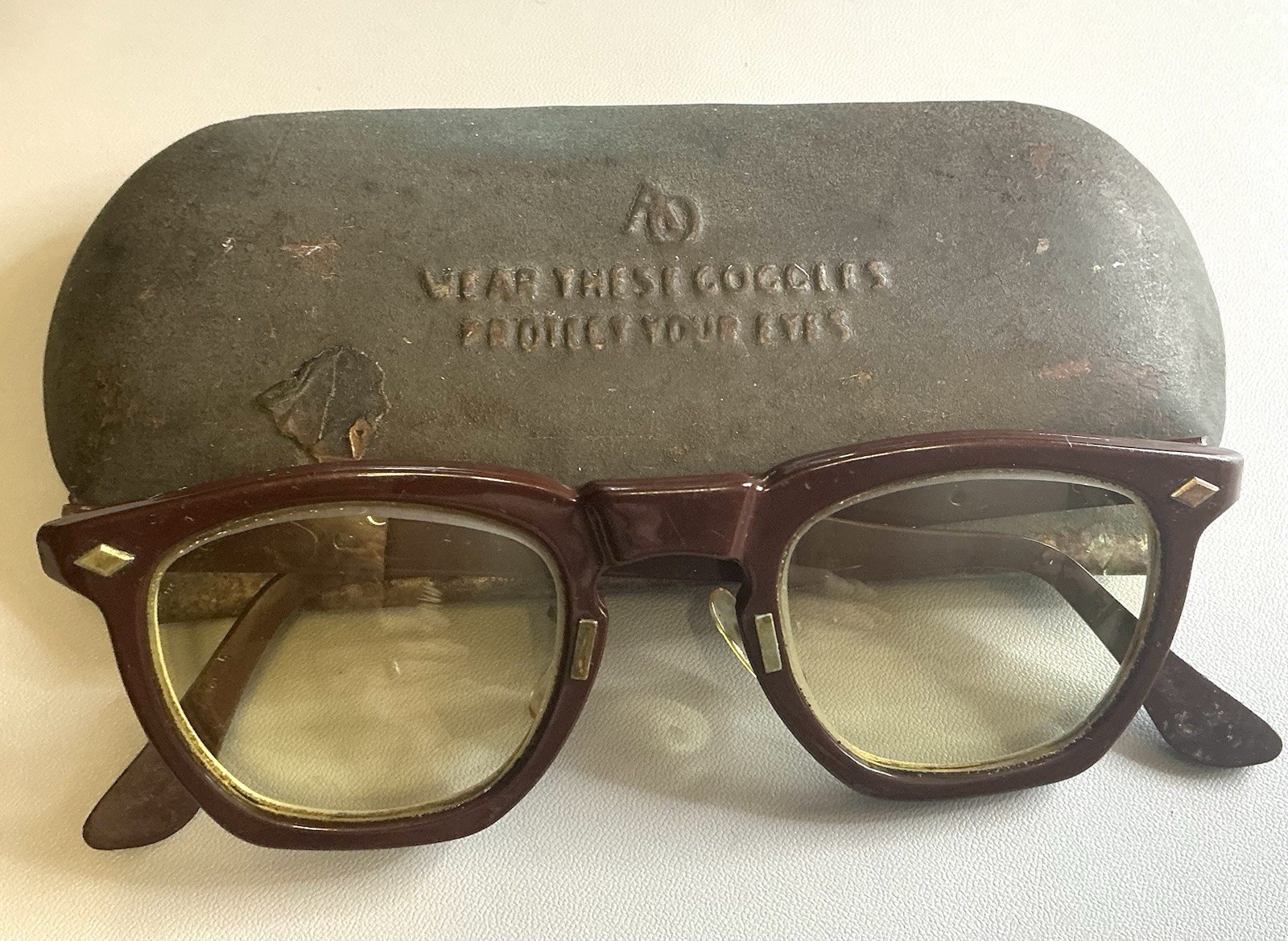 American Optical (AO) Safety Goggles Tinted Lenses Metal Case Embossed 1940-50s