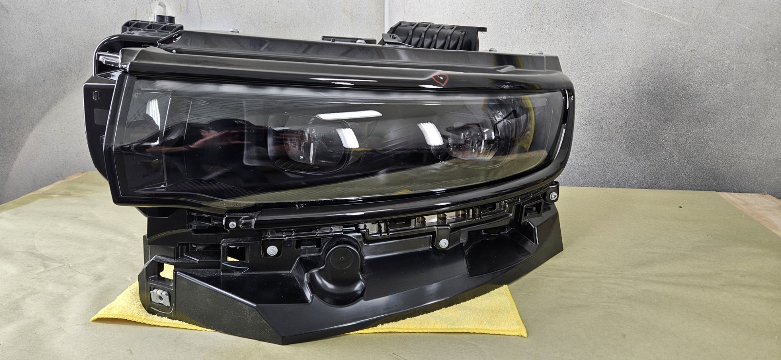 2022-2025 Jeep Grand Wagoneer LEFT Driver OEM Mopar LED Headlight Obsidian 