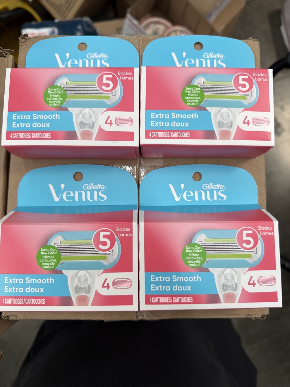 Lot  of 4 Gillette Venus Extra Smooth Razor Cartridges- NEW SEALED