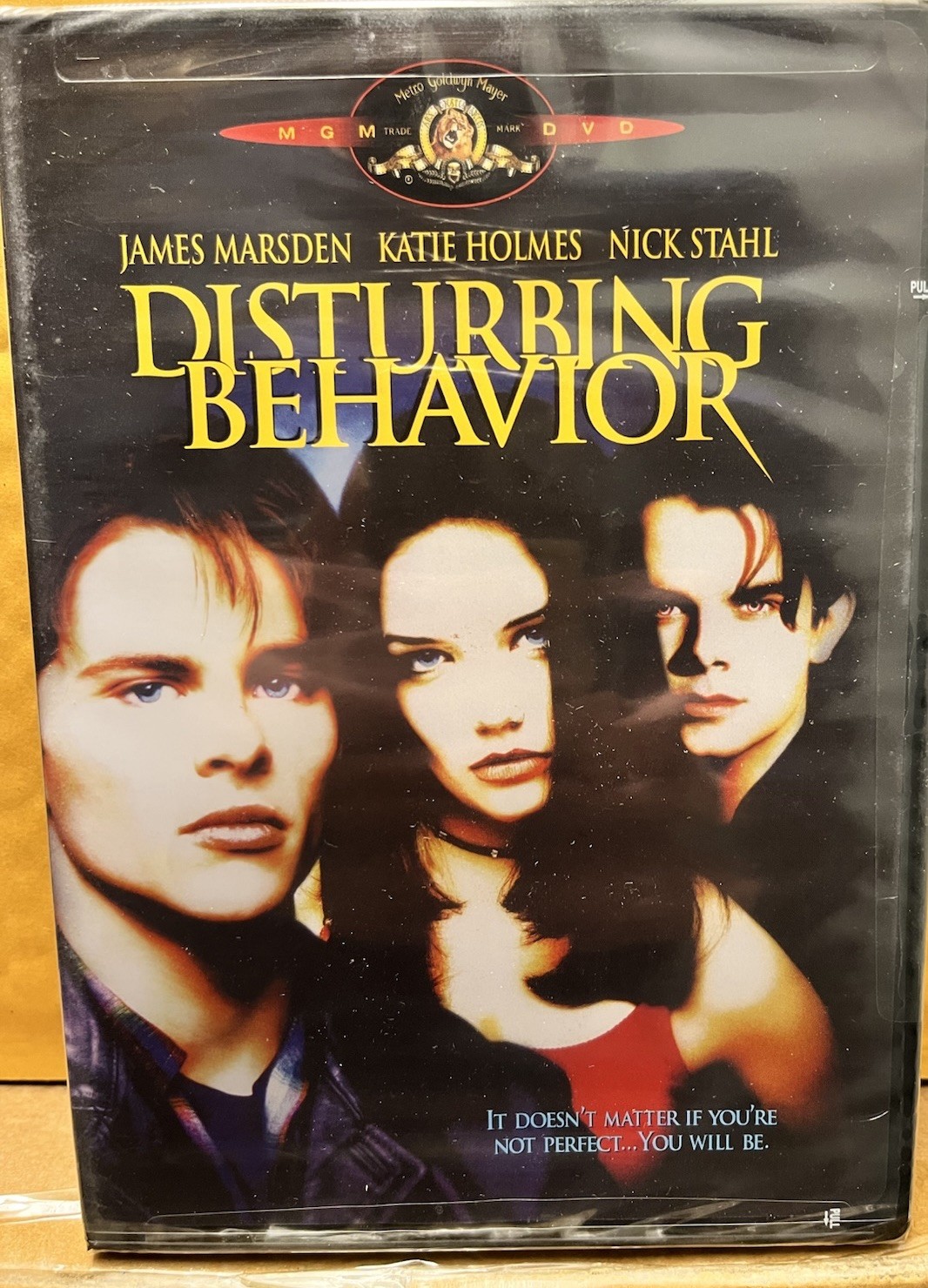 Disturbing Behavior (DVD, 1999) MGM Home Entertainment, New, OOP Disturbing Behavior (DVD, 1999) MGM Home Entertainment, New, OOP