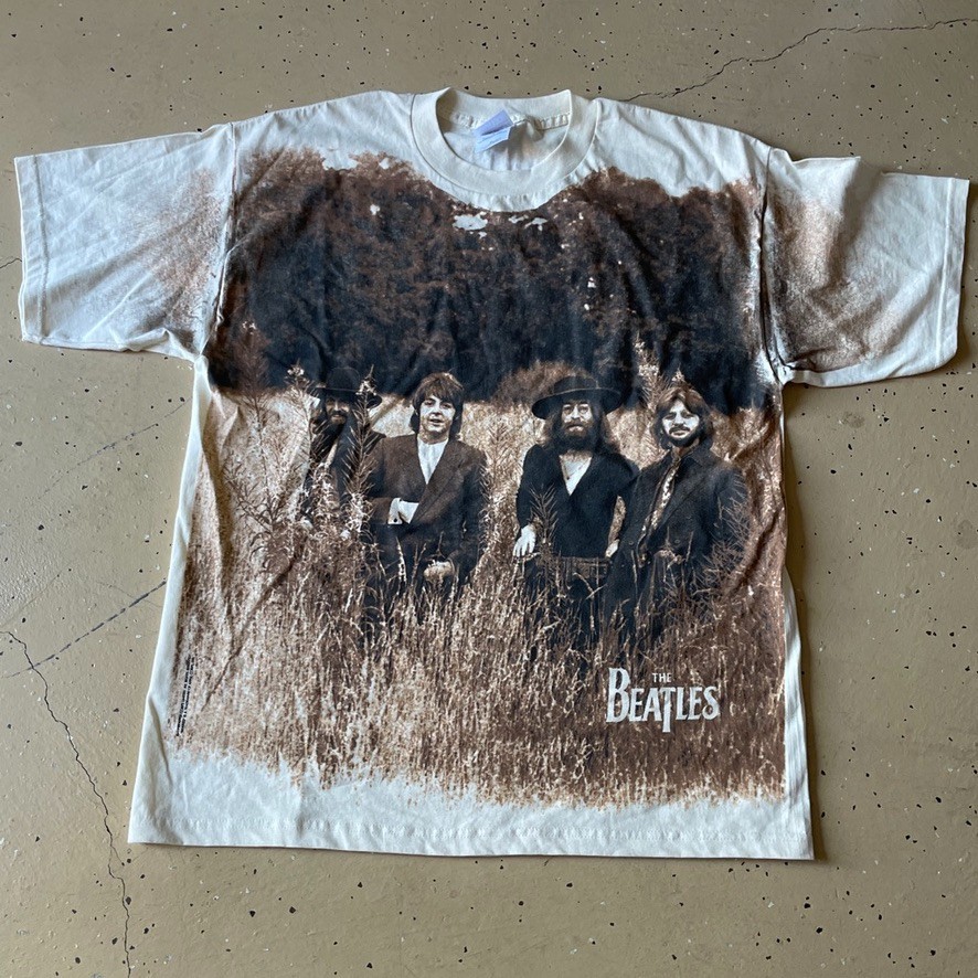 EUC Vintage 1998 Licensed The Beatles AOP Field T Shirt Size XL Gildan Rock Band EUC Vintage 1998 Licensed The Beatles AOP Field T Shirt Size XL Gildan Rock Band
