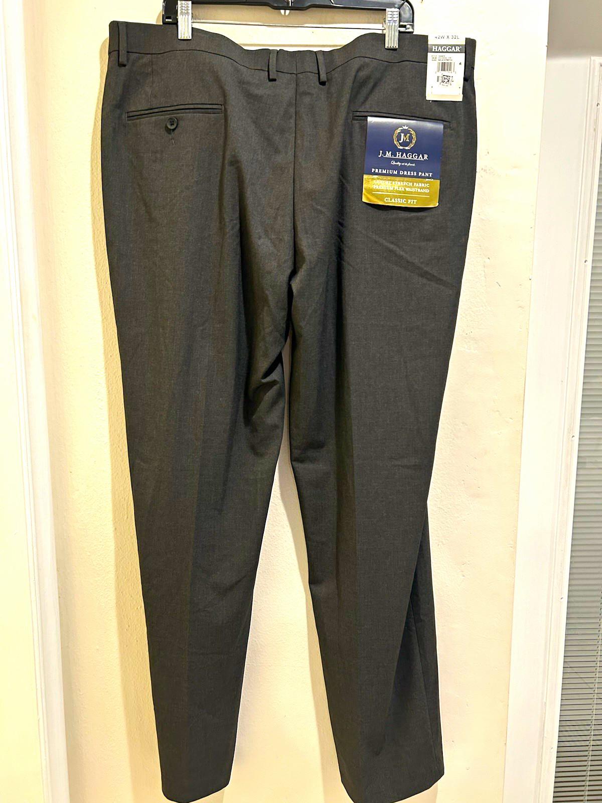 Haggar J.M. Haggar Premium Dress Pants Gray Classic Straight Stretch 42x30 Haggar J.M. Haggar Premium Dress Pants Gray Classic Straight Stretch 42x30